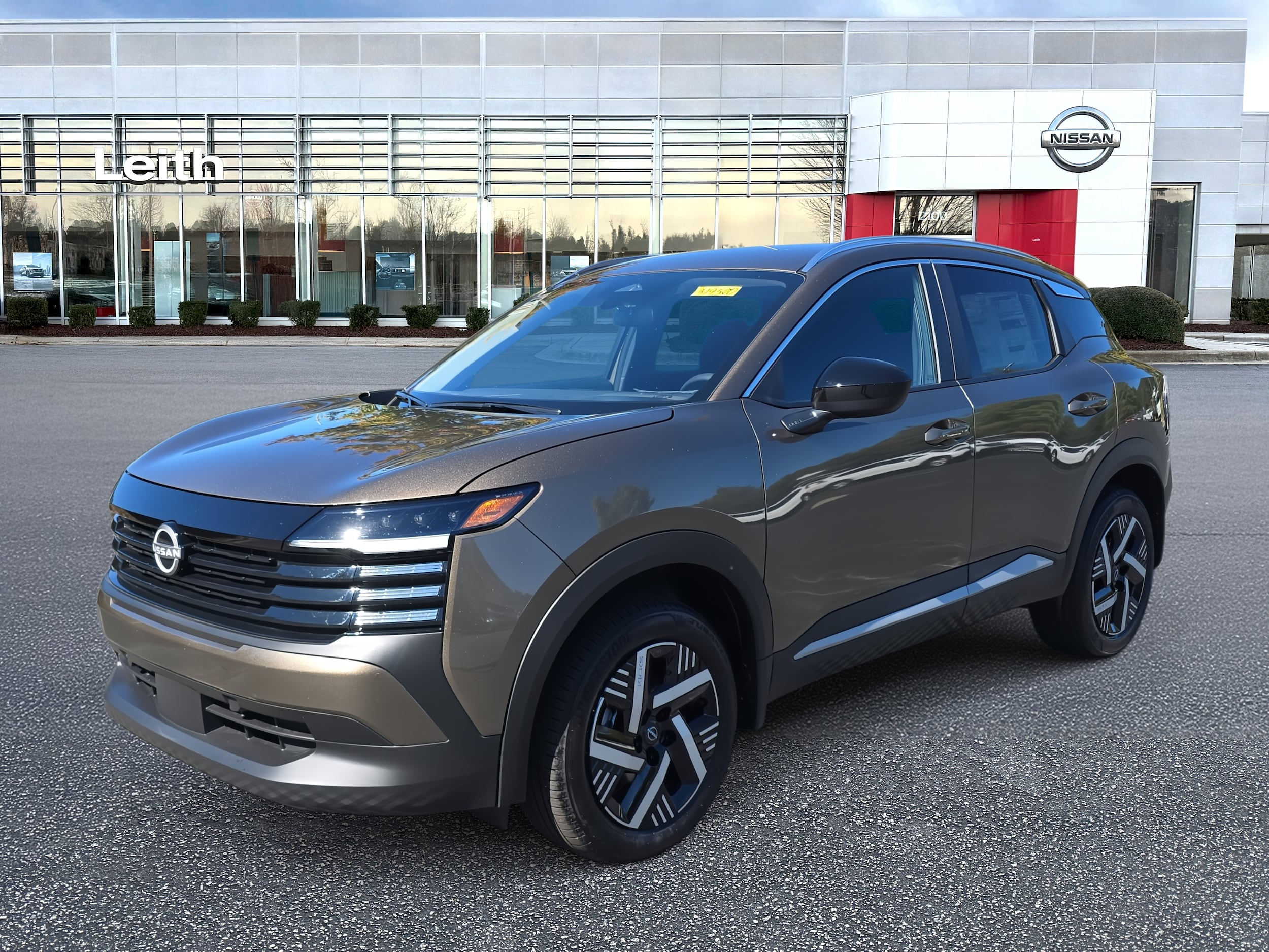 2026 Nissan KICKS SV's photo