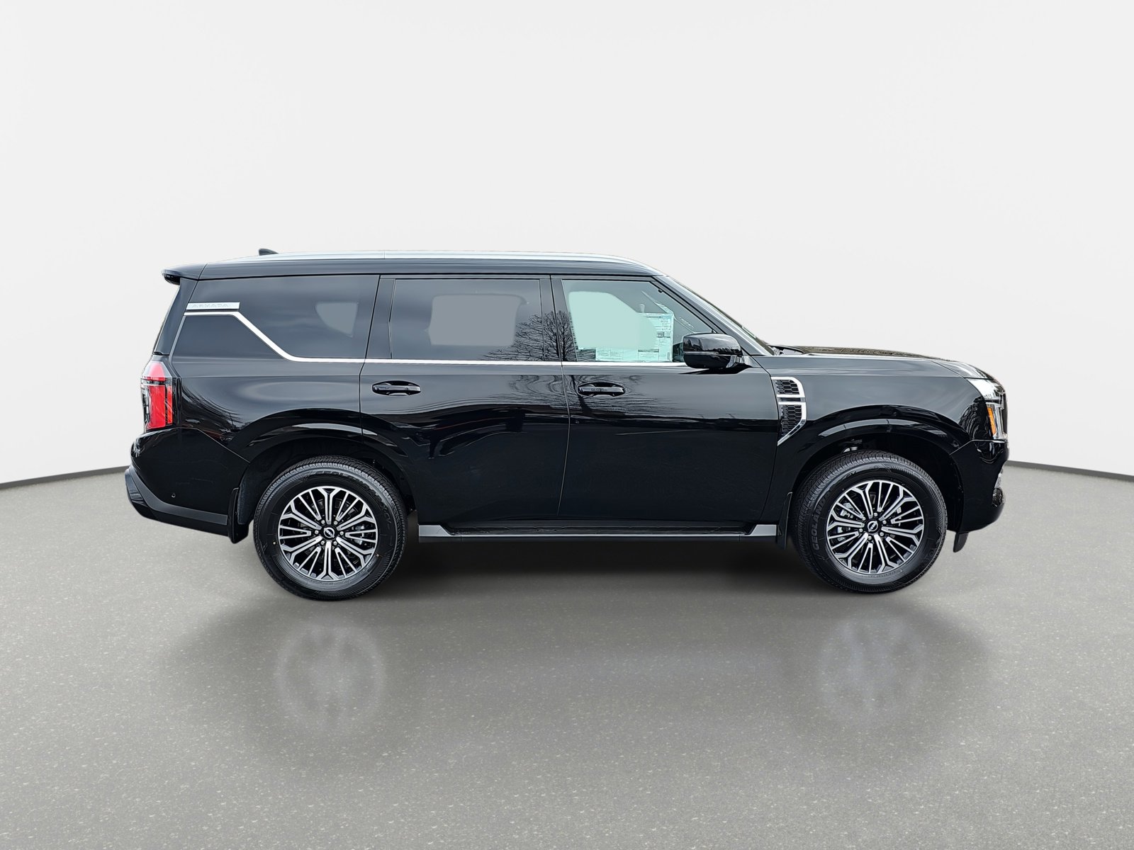 2025 Nissan Armada SL photo 4