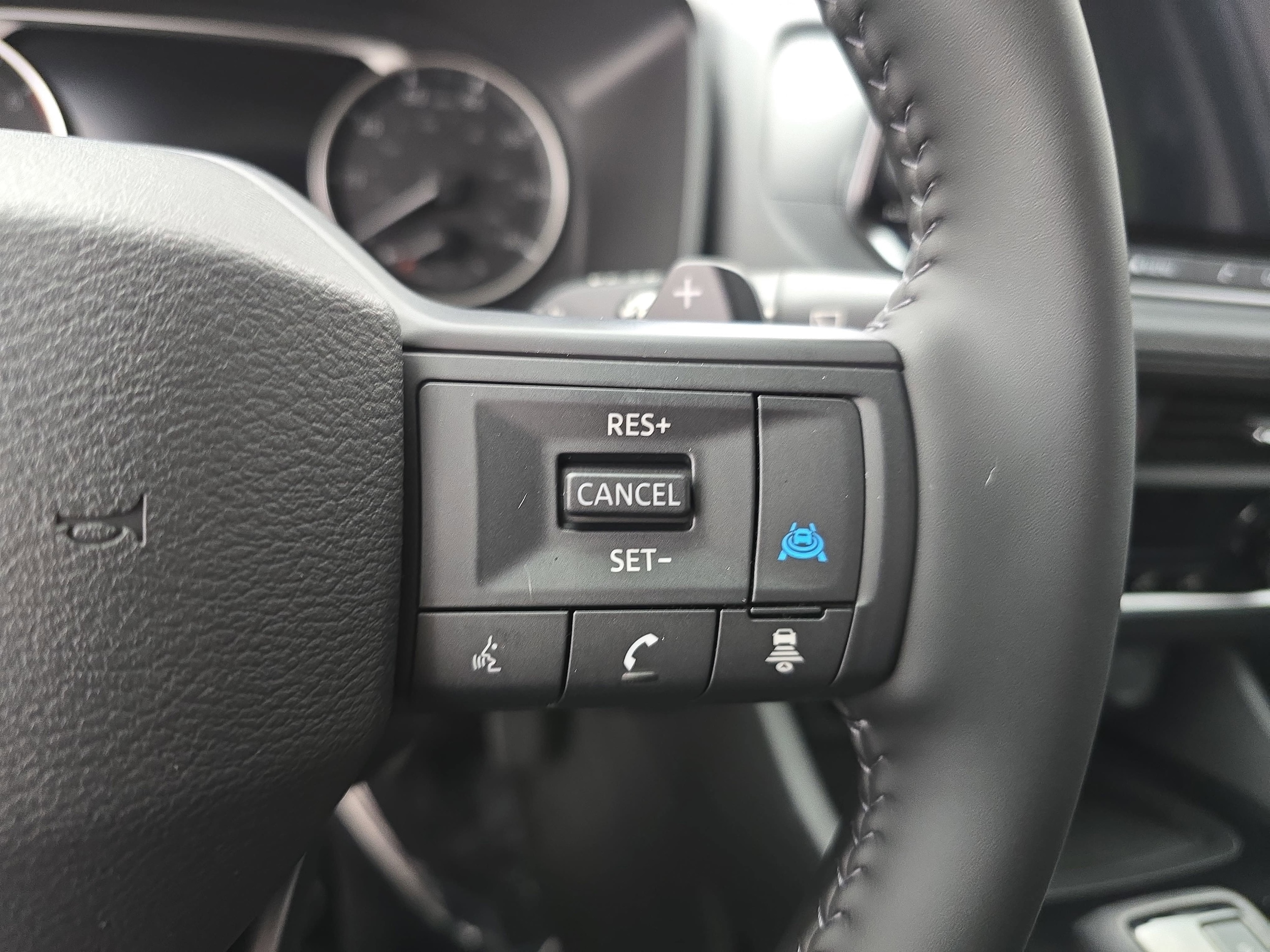 2026 Nissan Rogue SV - Photo 18