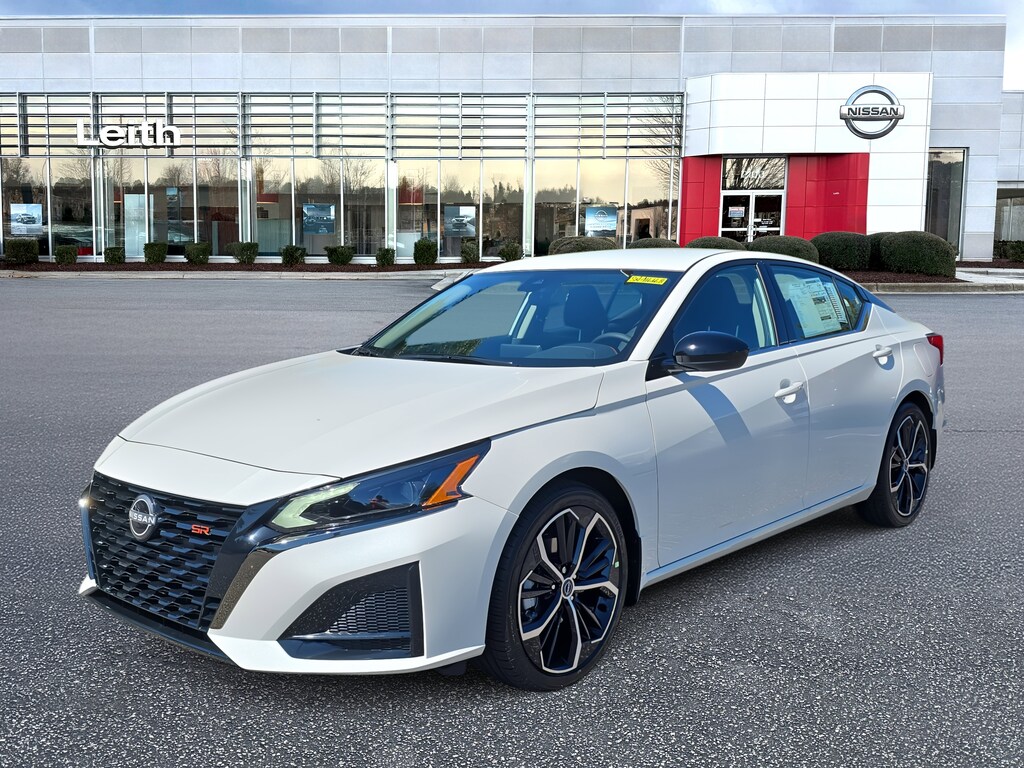 New 2025 Nissan Altima SR Sedan