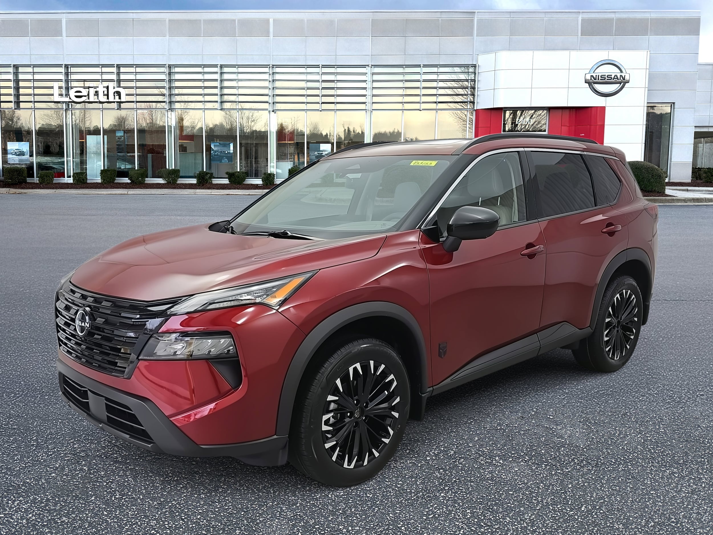2026 Nissan Rogue Dark Armor's photo