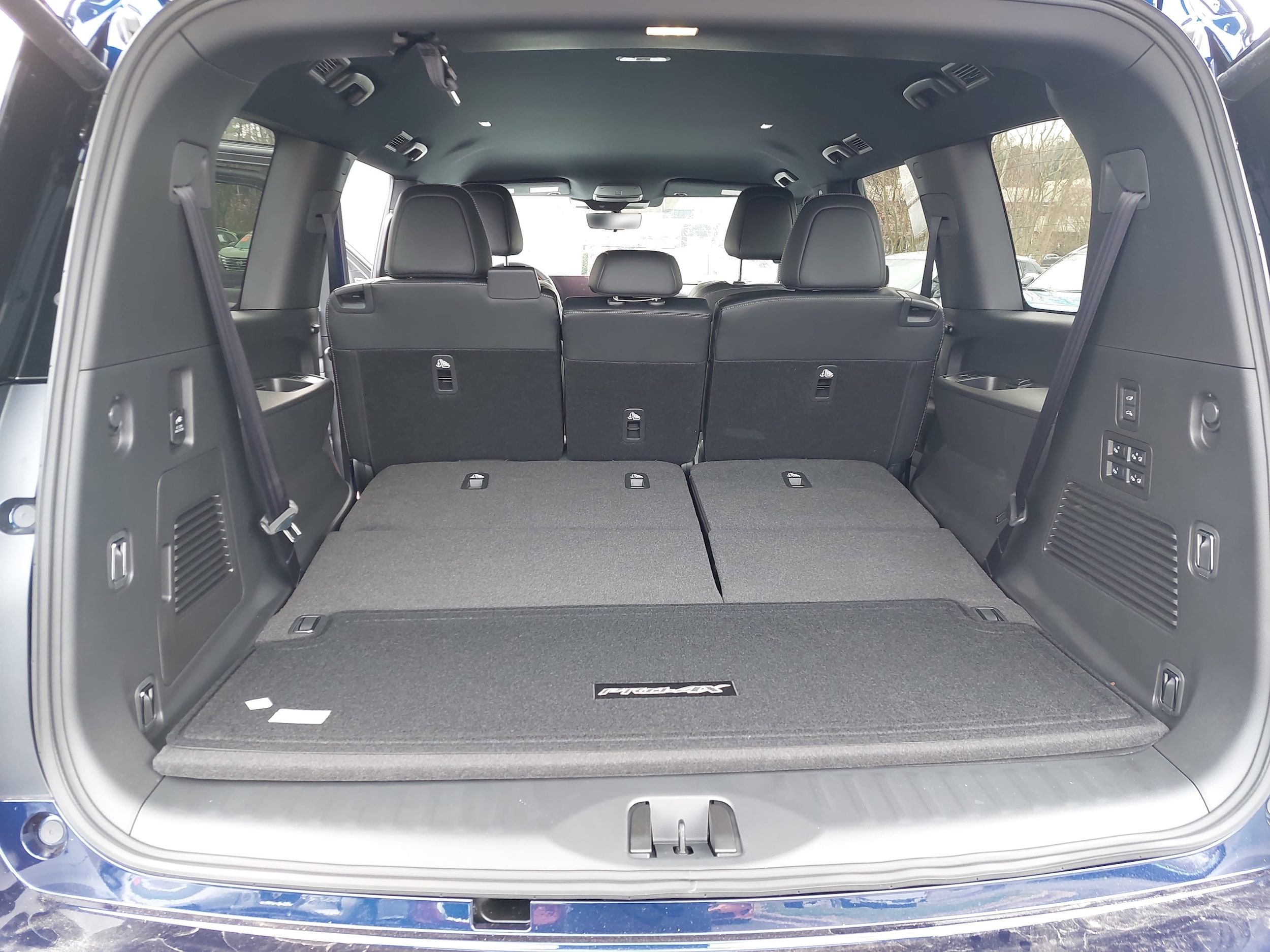 2025 Nissan Armada PRO-4X - Photo 13