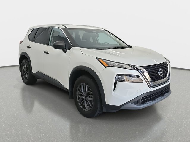 2022 Nissan Rogue S photo 2