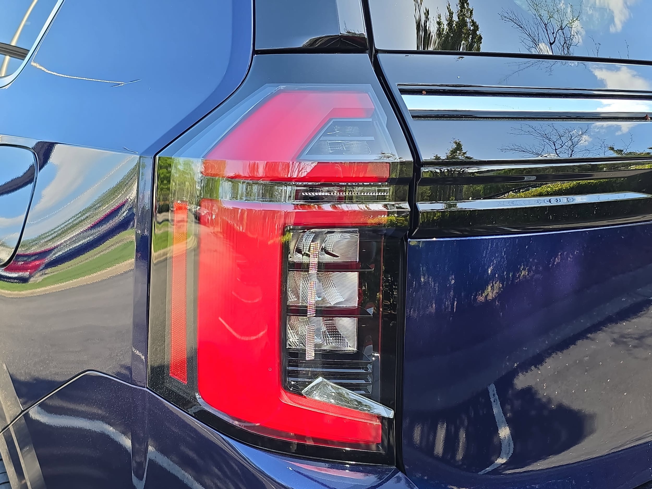 2025 Nissan Armada SL - Photo 36