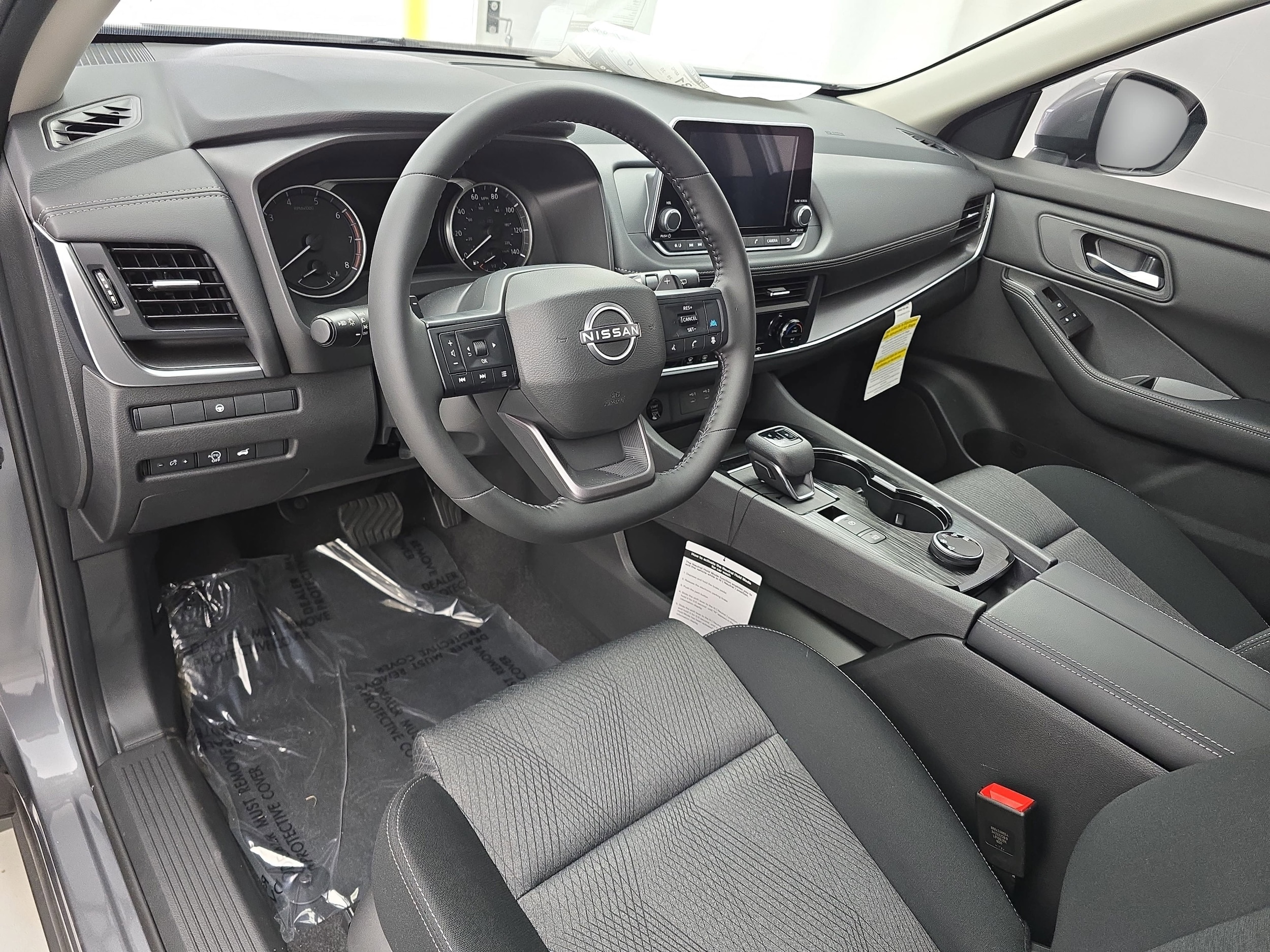 2026 Nissan Rogue SV - Photo 16