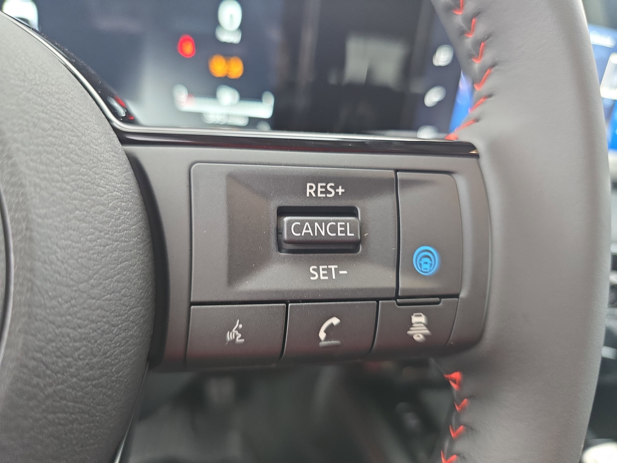 2026 Nissan KICKS SR - Photo 17
