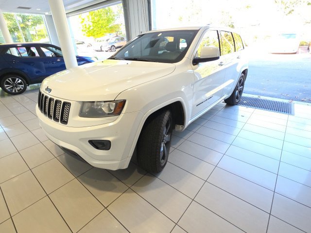 Used 2015 Jeep Grand Cherokee Laredo 4x4 SUV