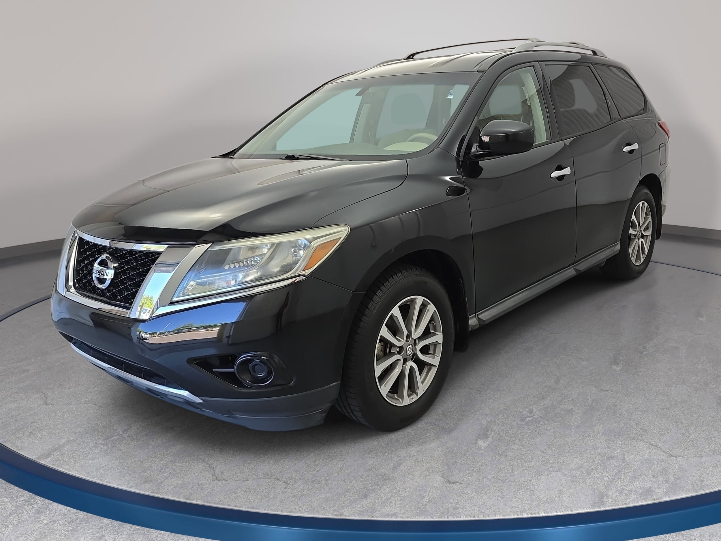 2014 Nissan Pathfinder SV 2WD's photo