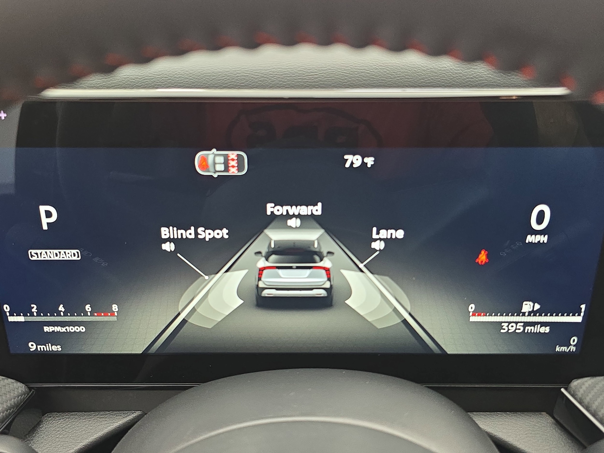 2026 Nissan KICKS SR - Photo 18