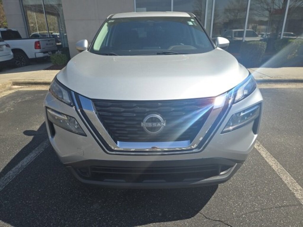 Certified 2022 Nissan Rogue SV SUV