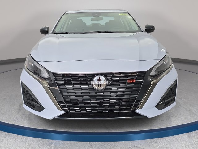 Used 2025 Nissan Altima SR Sedan