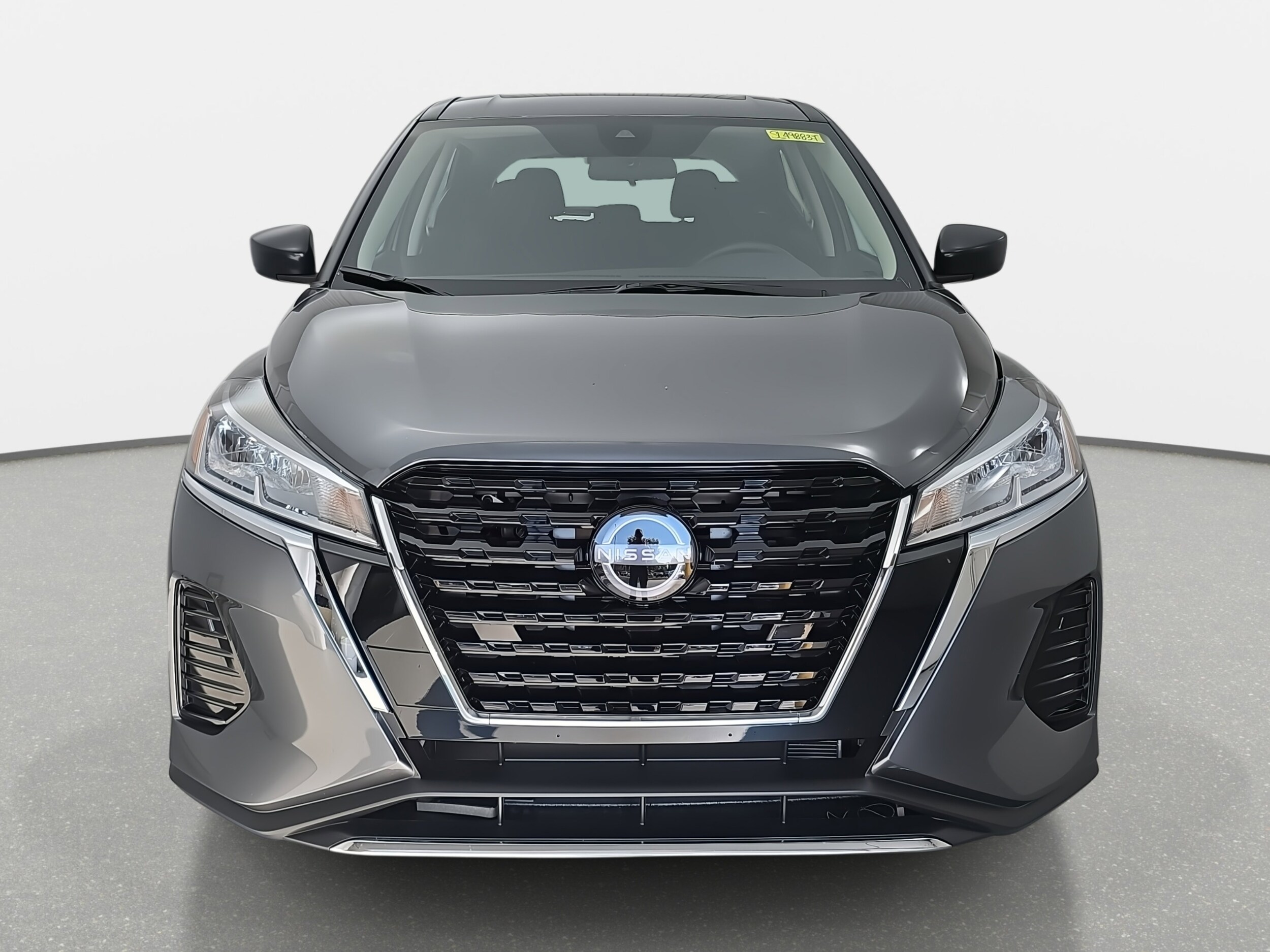 2025 Nissan Kicks Play S photo 2