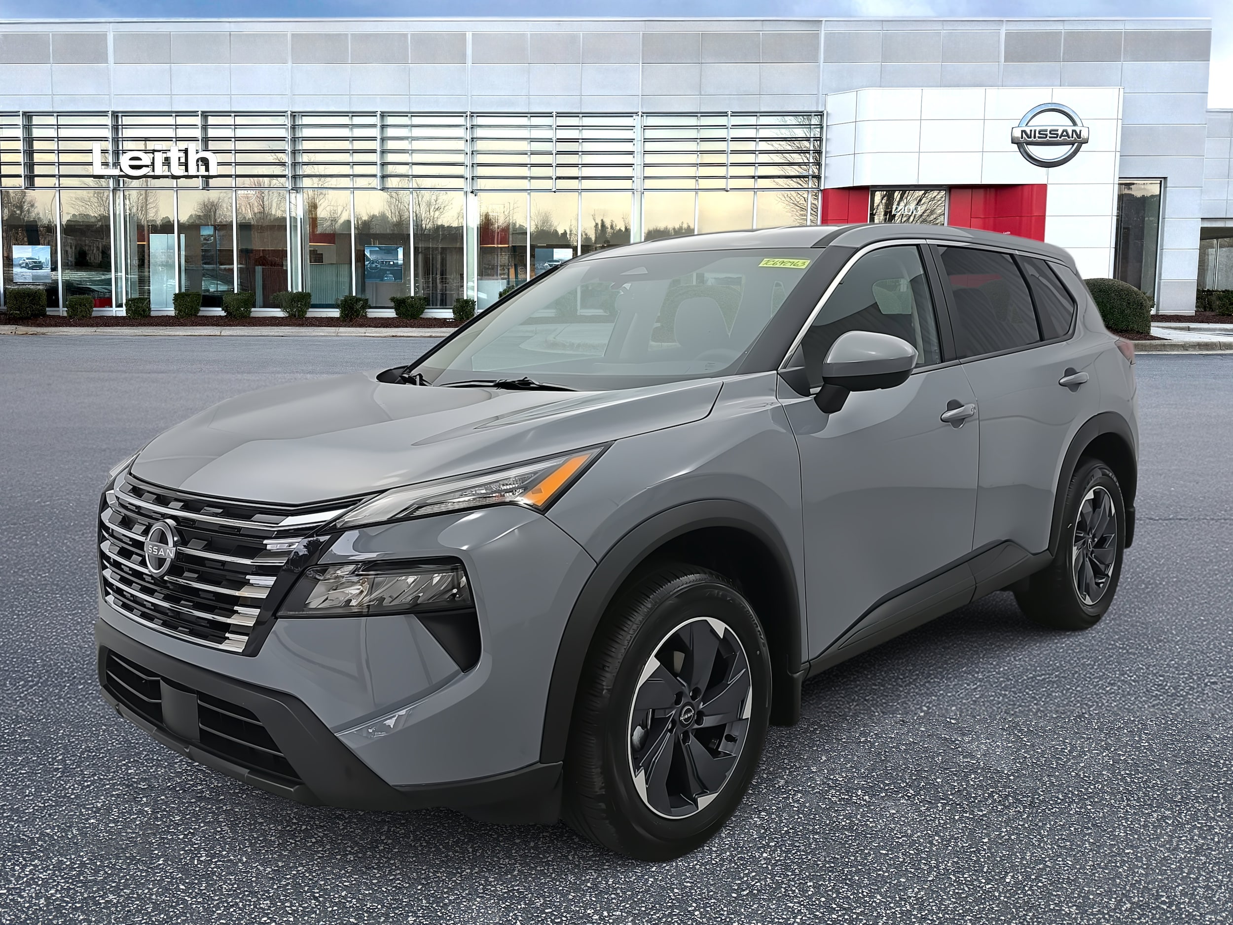 2026 Nissan Rogue SV's photo