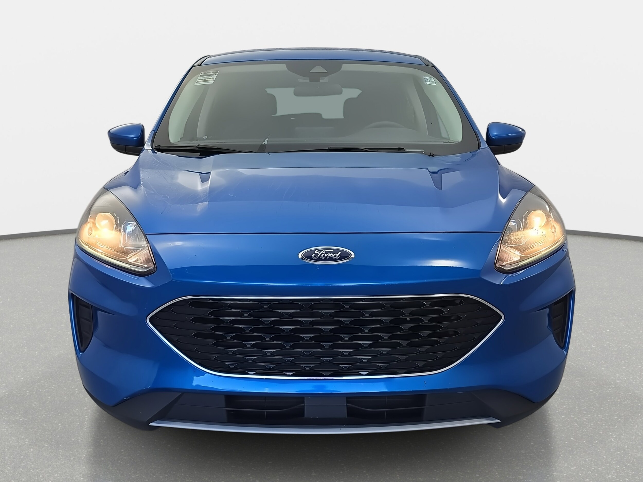 2021 Ford Escape SE photo 2