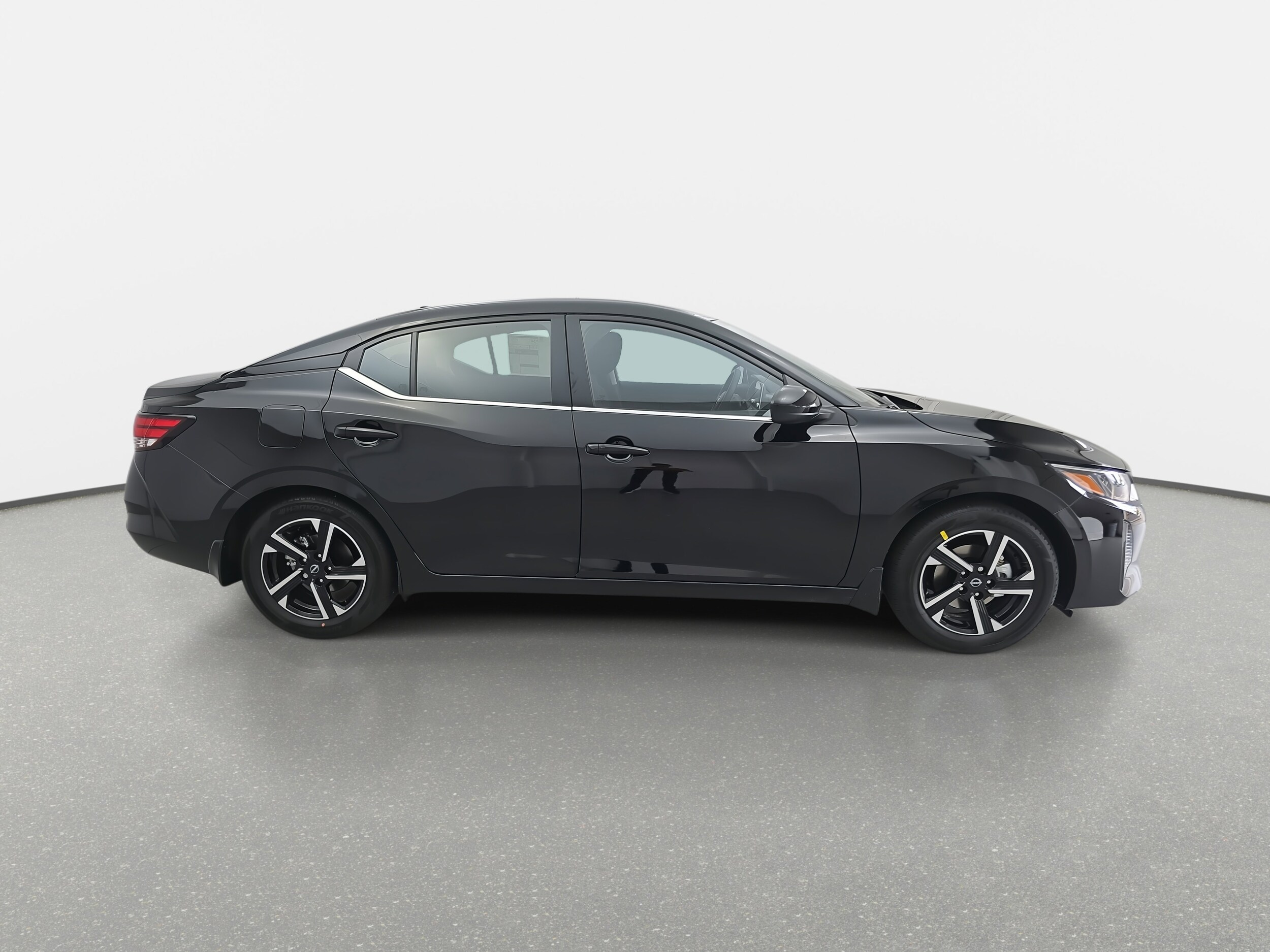 2025 Nissan Sentra SV photo 3