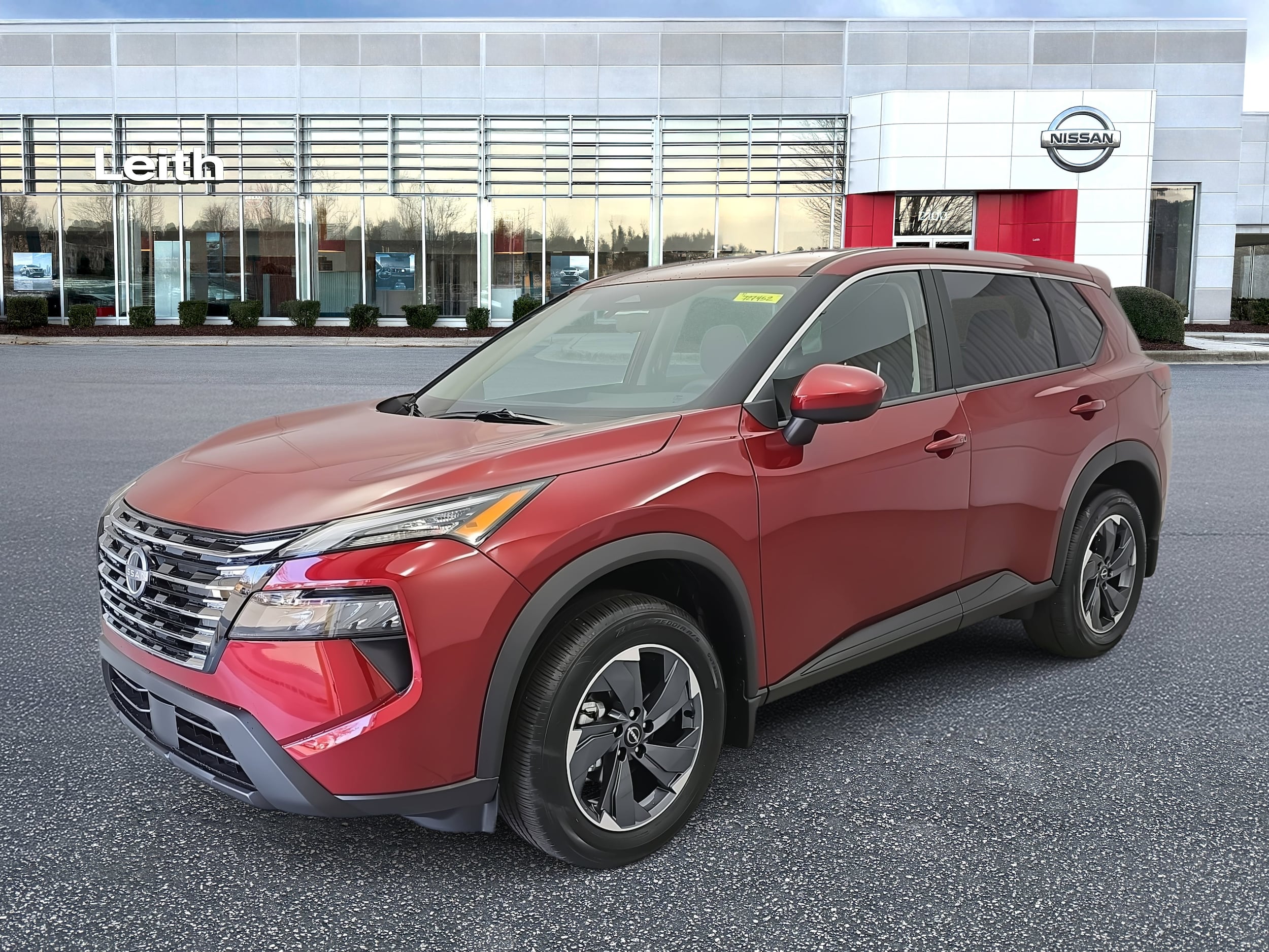 2026 Nissan Rogue SV's photo