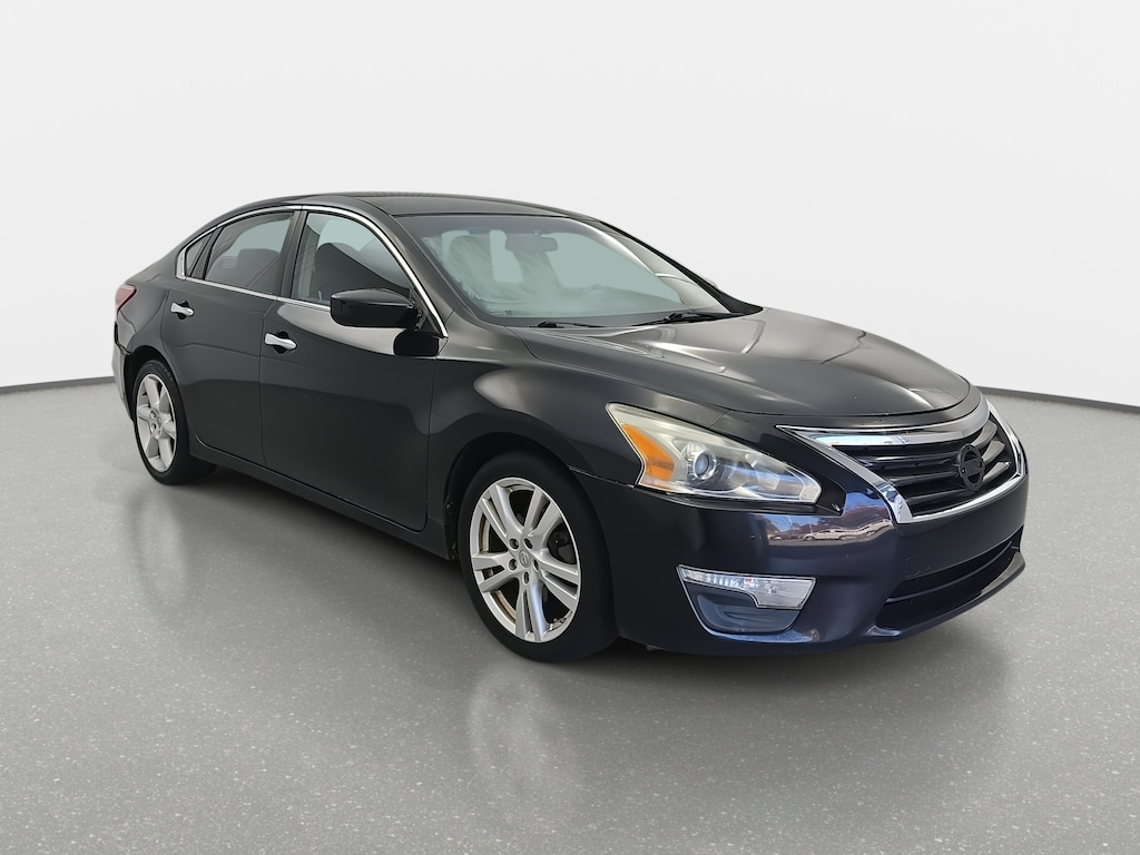 Used 2013 Nissan Altima 3.5 S Sedan