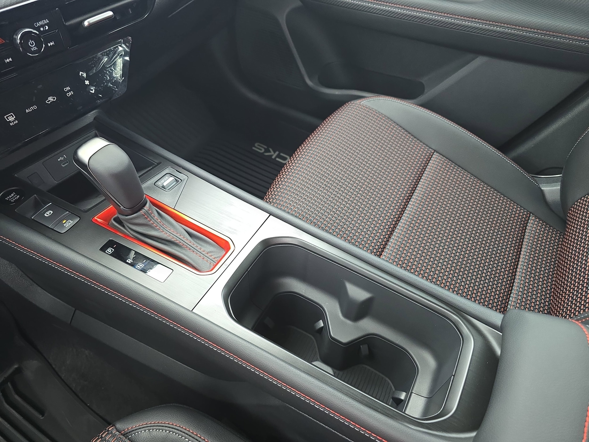 2026 Nissan KICKS SR - Photo 23