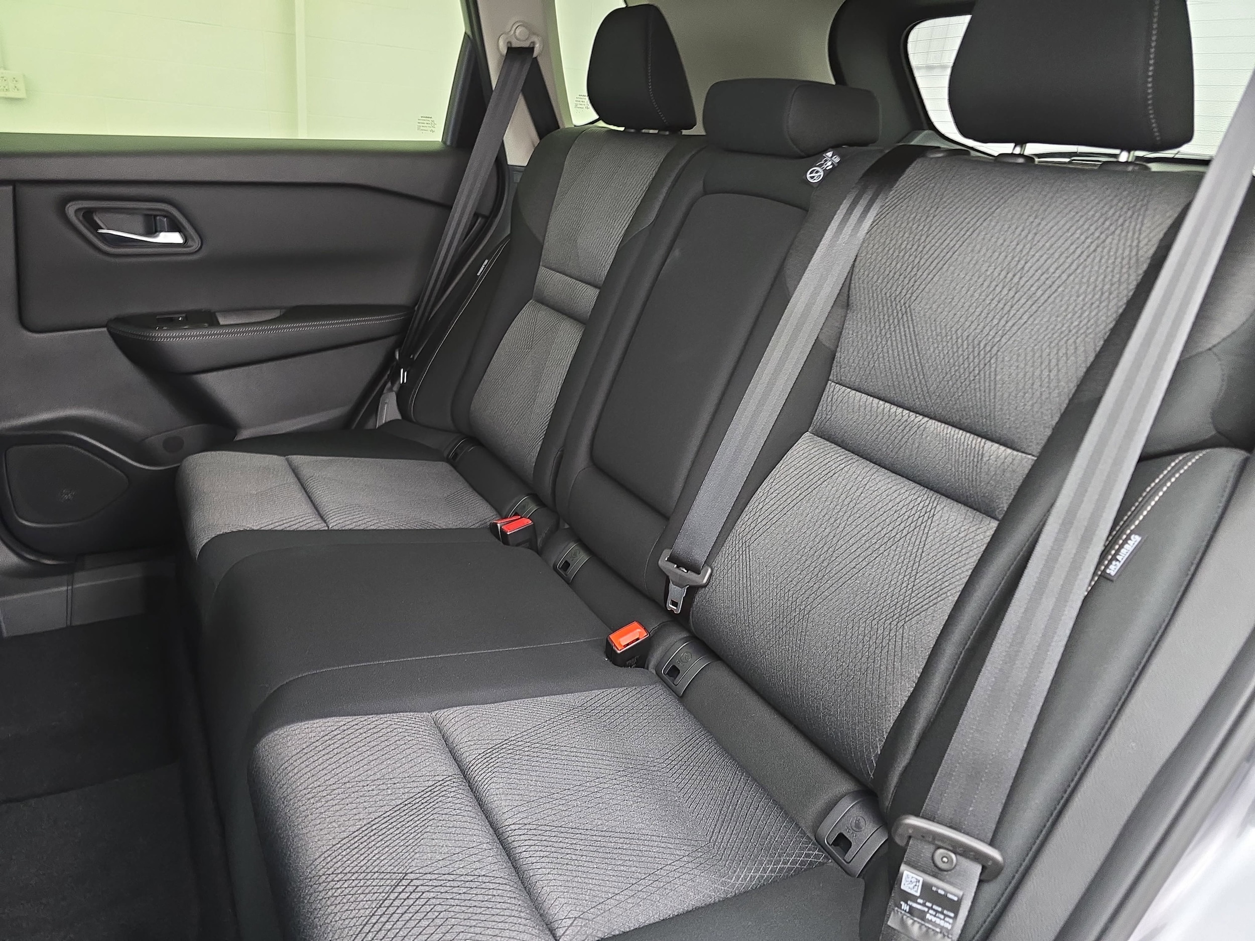 2026 Nissan Rogue SV - Photo 14