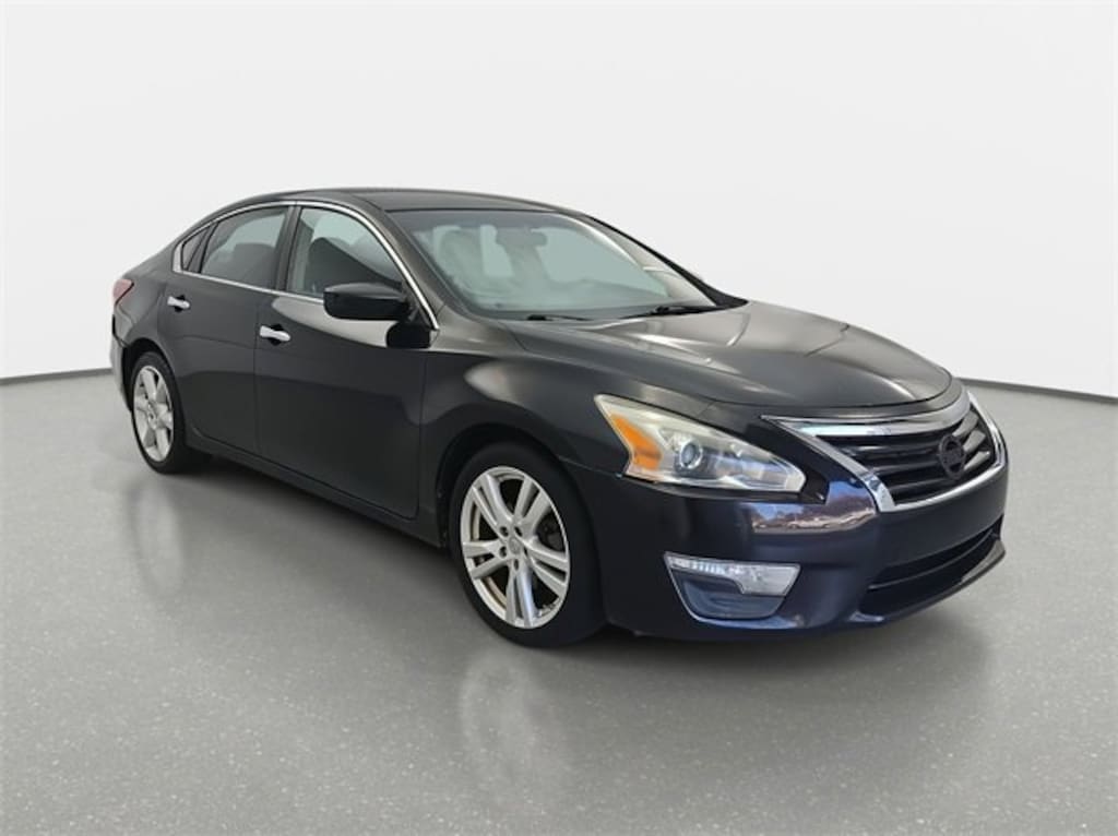 Used 2013 Nissan Altima 3.5 S Sedan