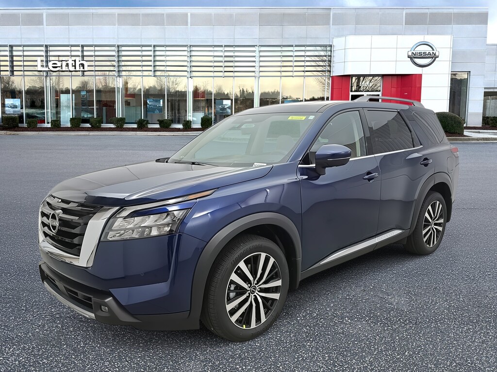 New 2025 Nissan Pathfinder Platinum SUV
