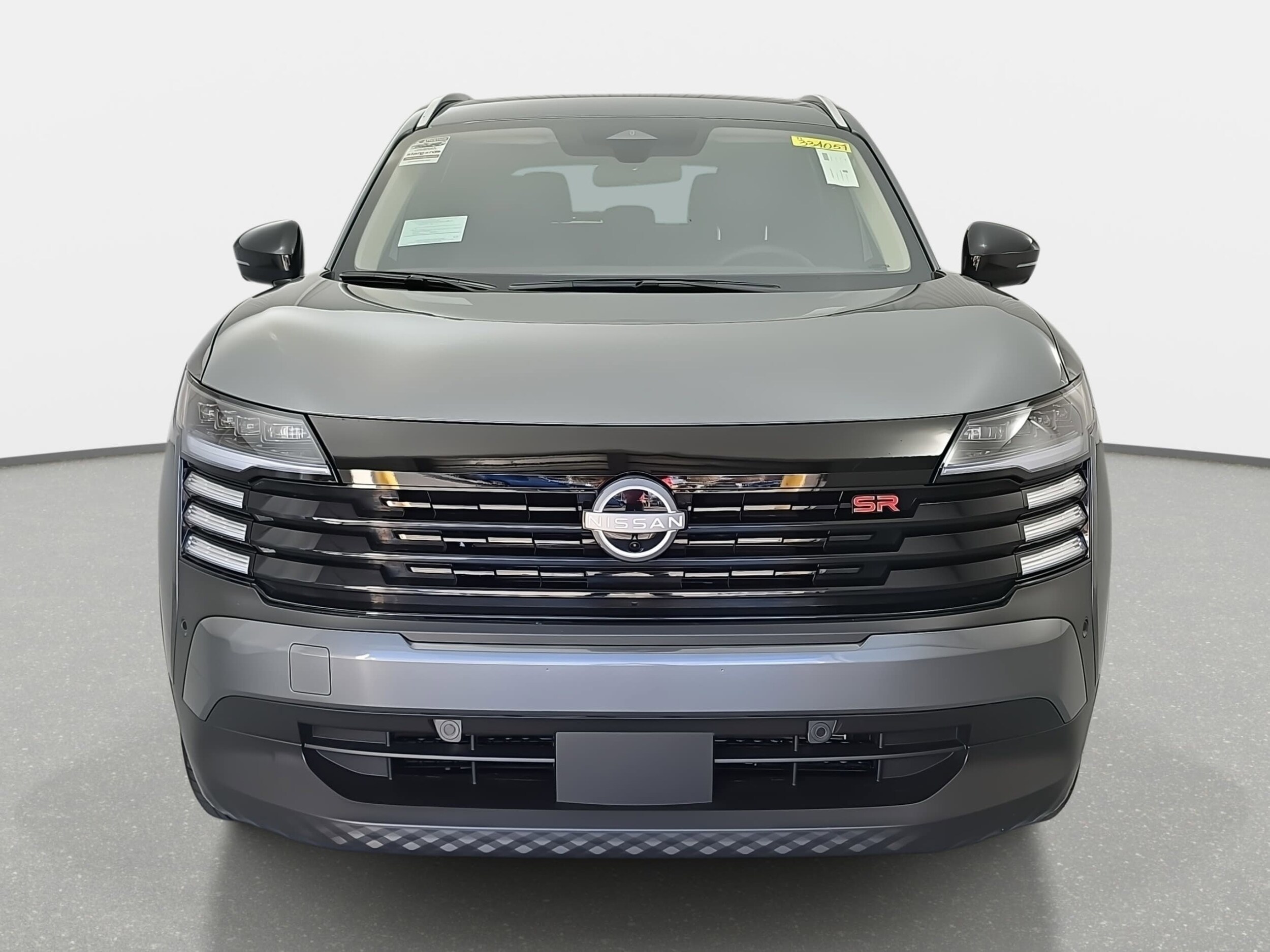 2026 Nissan Kicks SR photo 2