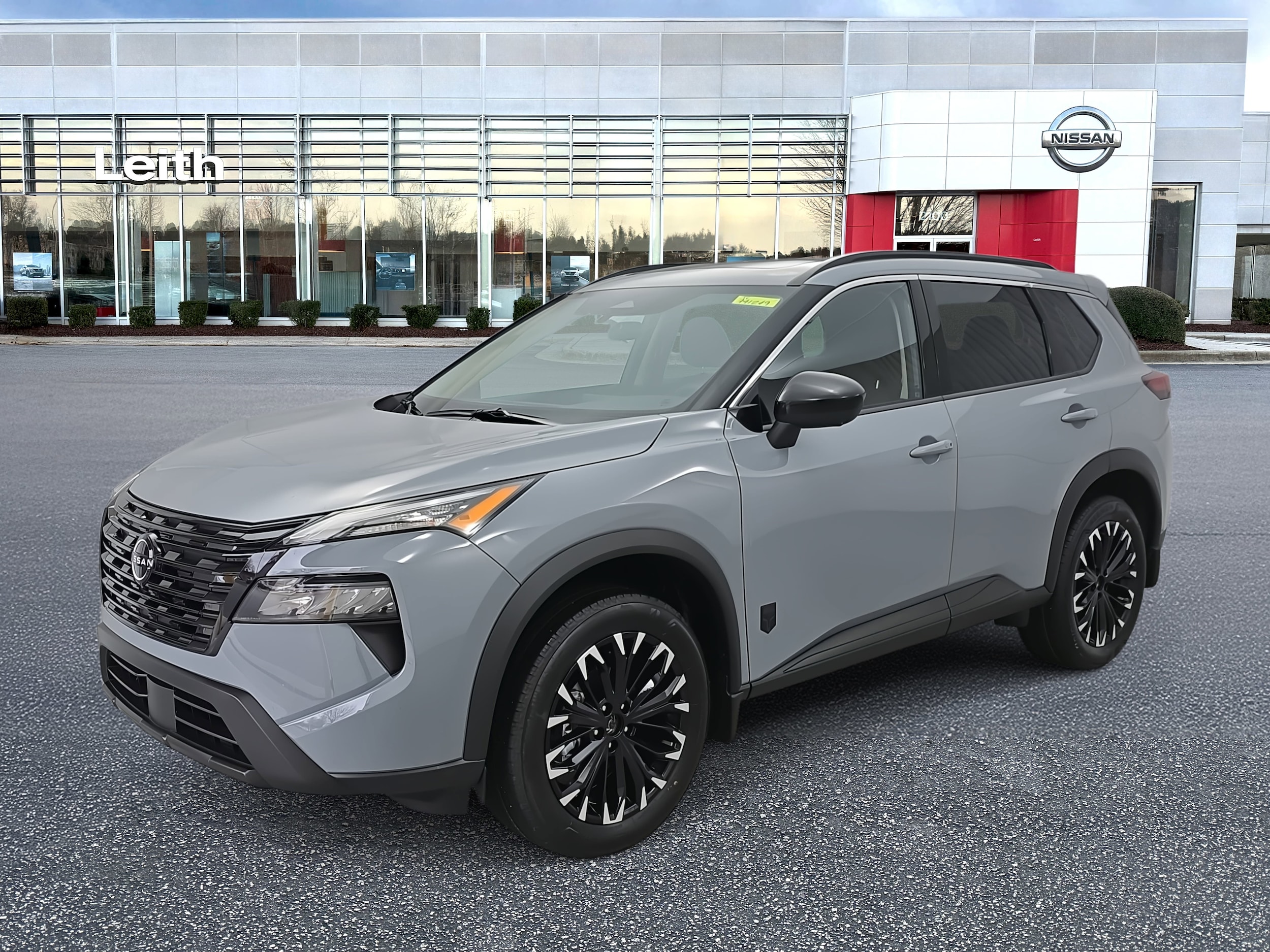 2026 Nissan Rogue SV's photo