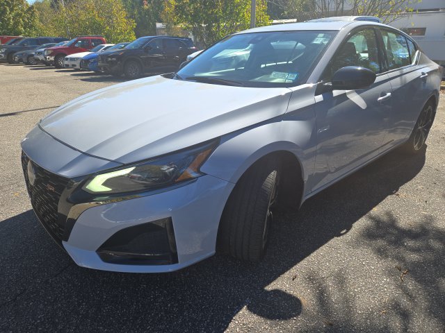 Used 2024 Nissan Altima 2.5 SR Sedan