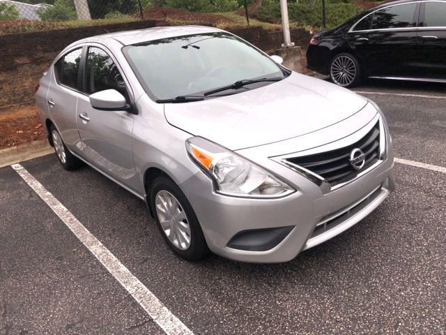 2016 Nissan Versa 1.6 SV CVT's photo