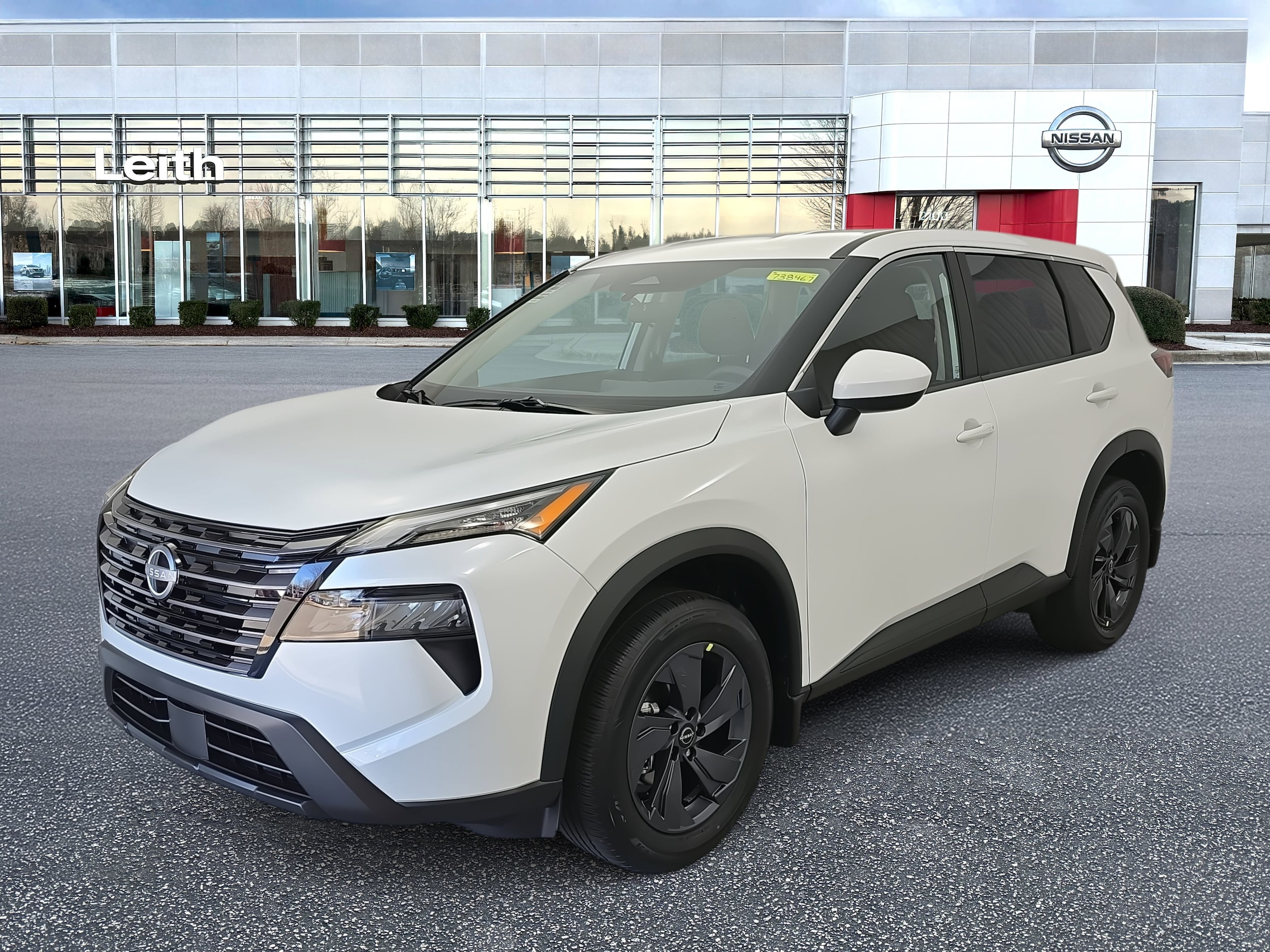 2026 Nissan Rogue SV's photo
