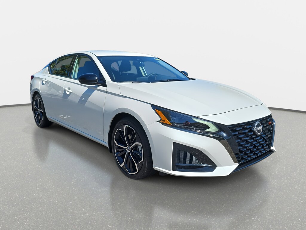 New 2025 Nissan Altima SR Sedan