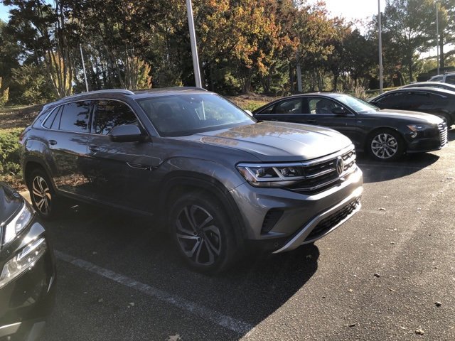 2021 Volkswagen Atlas Cross Sport V6 SEL Premium photo 2