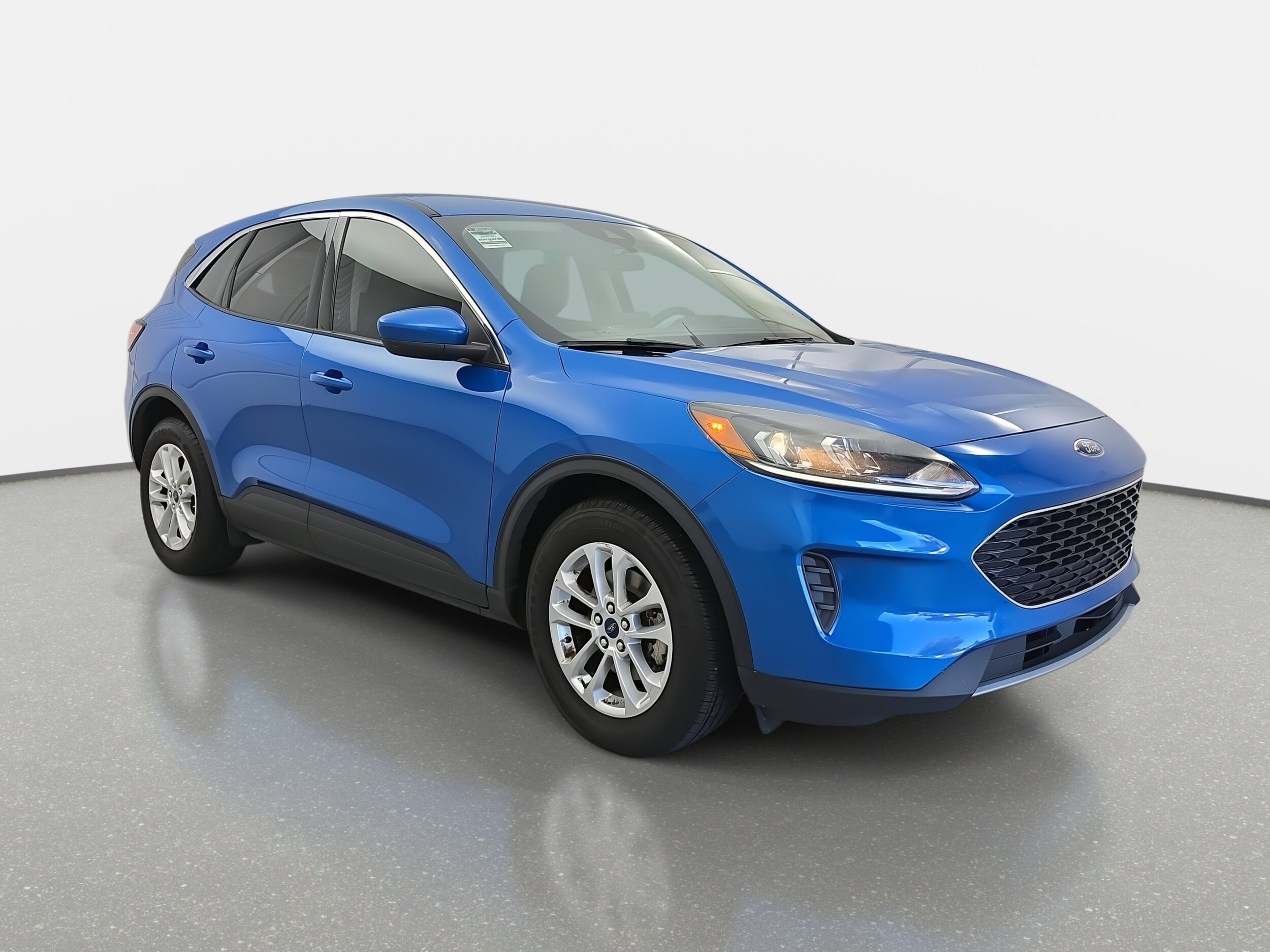 2021 Ford Escape SE photo 3