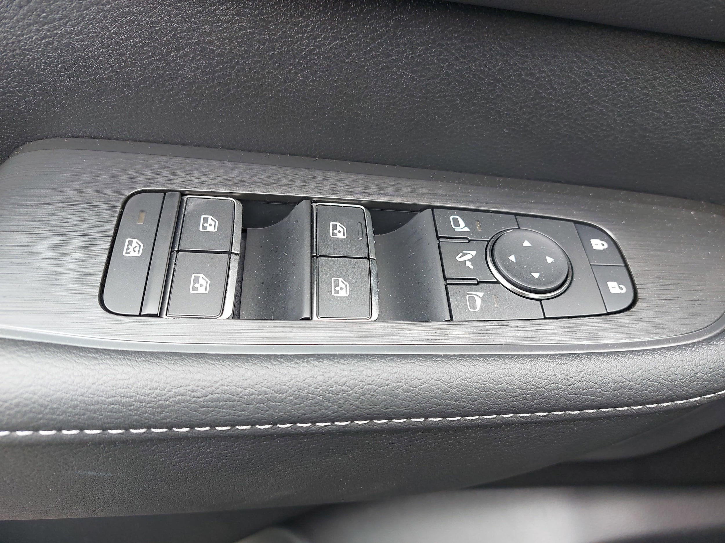 2025 Nissan Armada PRO-4X - Photo 28