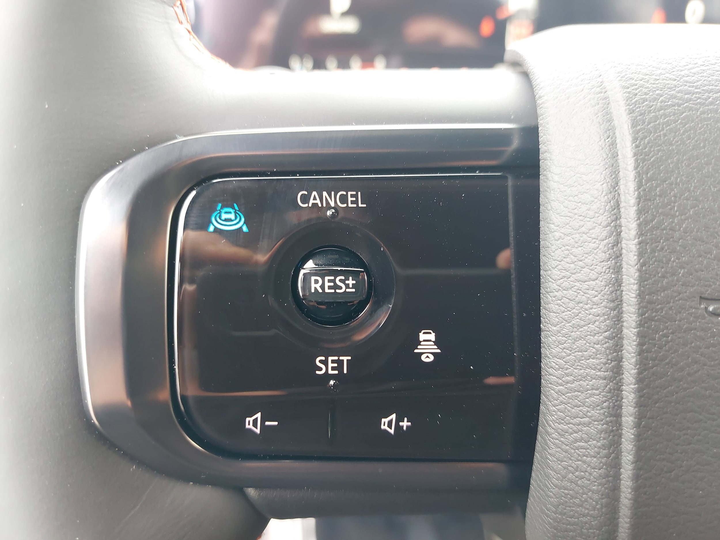 2025 Nissan Armada PRO-4X - Photo 18