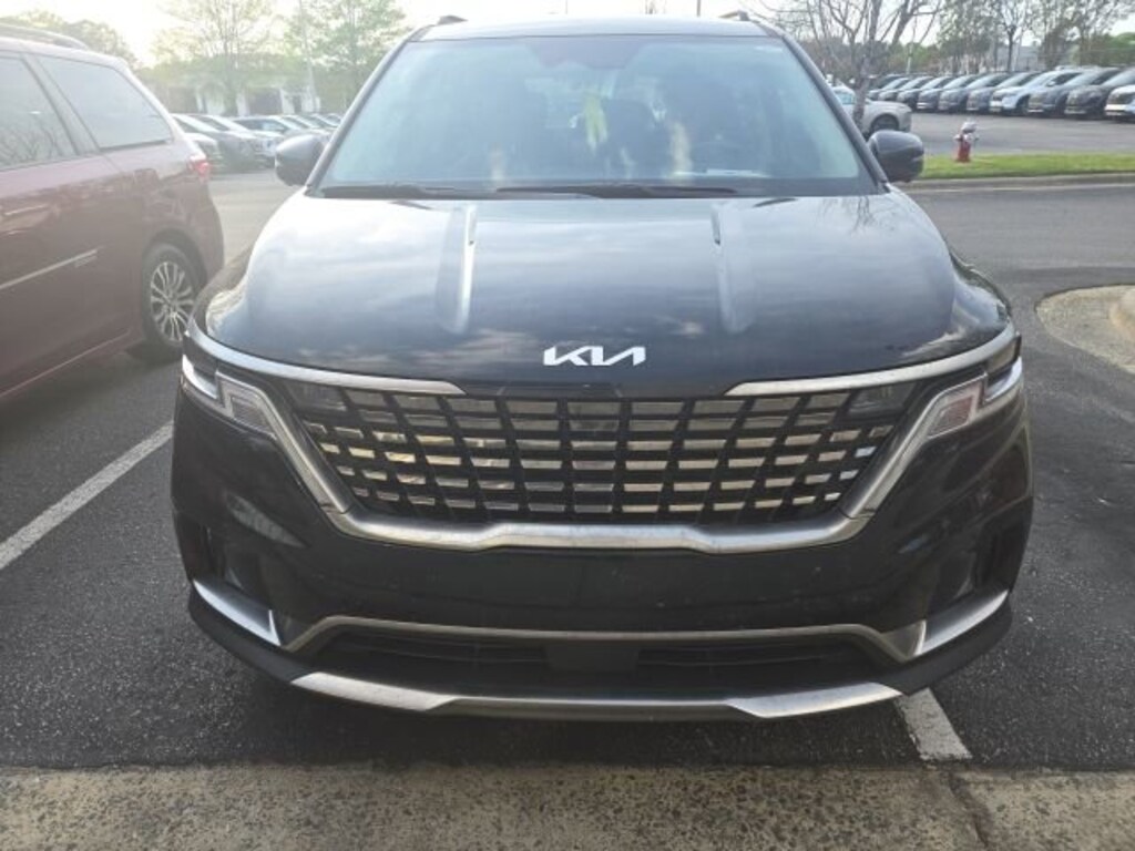 Used 2024 Kia Carnival SX MPV