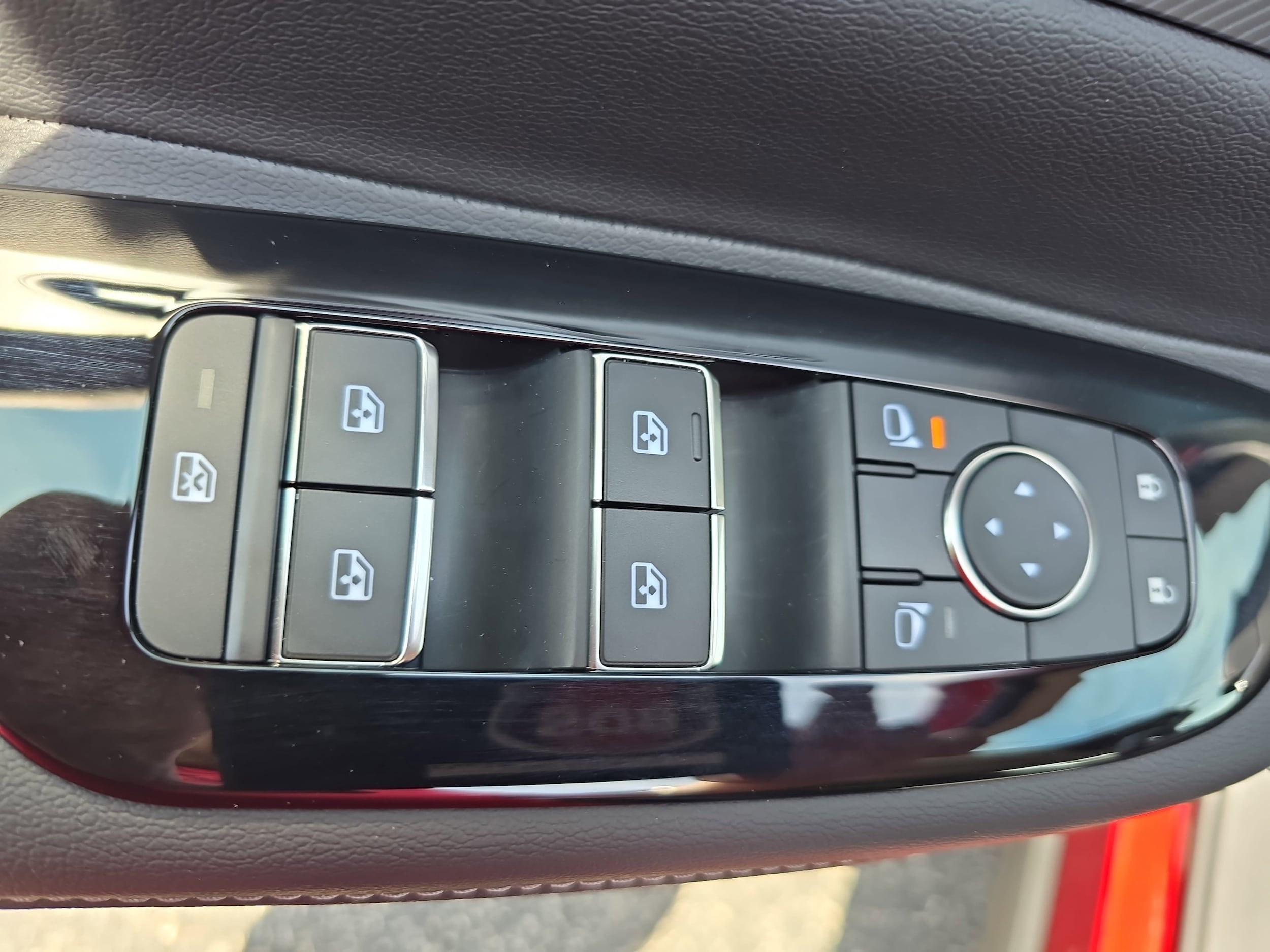 2025 Nissan Murano SL - Photo 27
