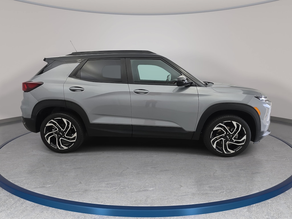 Used 2025 Chevrolet Trailblazer RS SUV