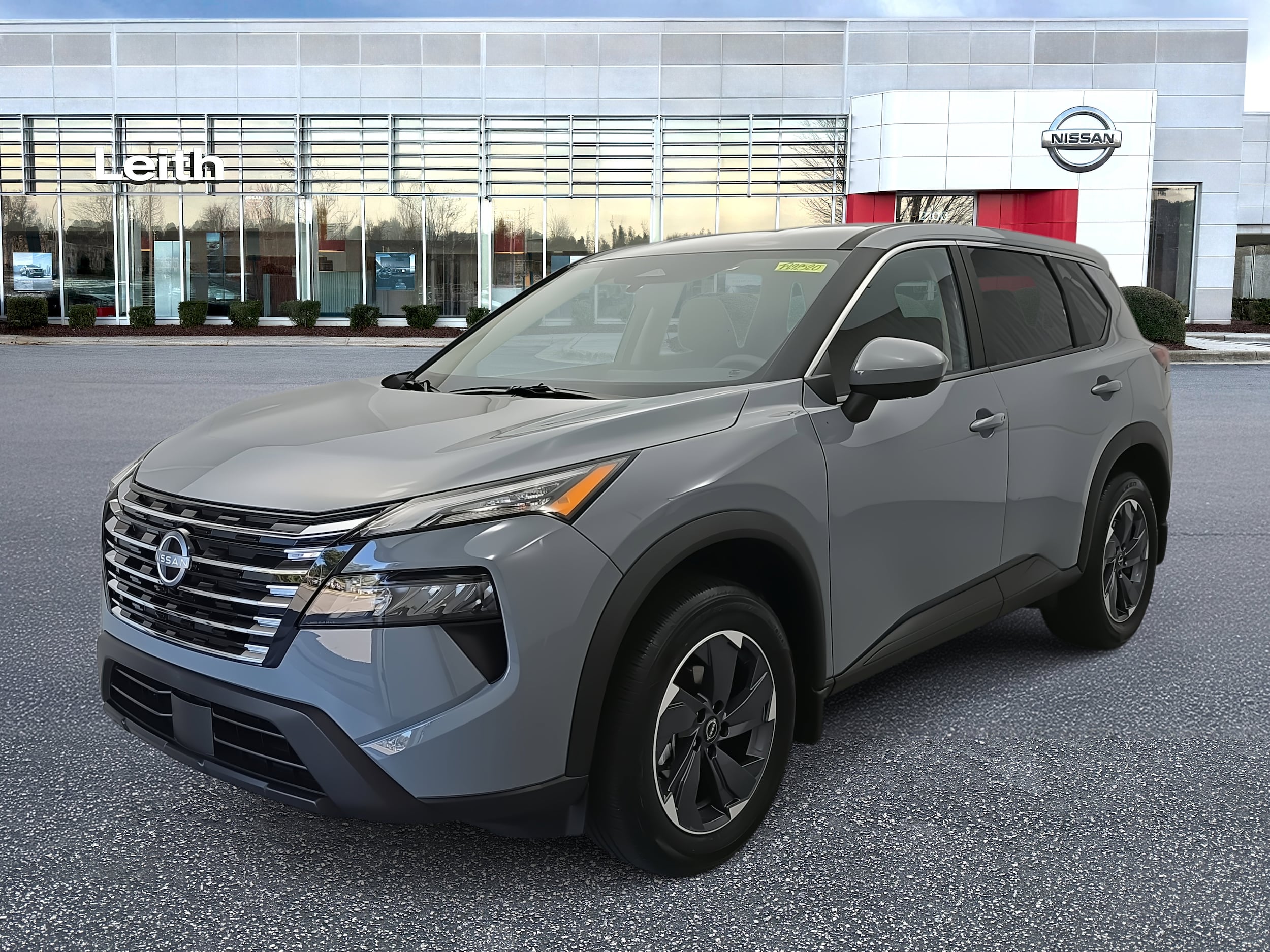 2026 Nissan Rogue SV's photo