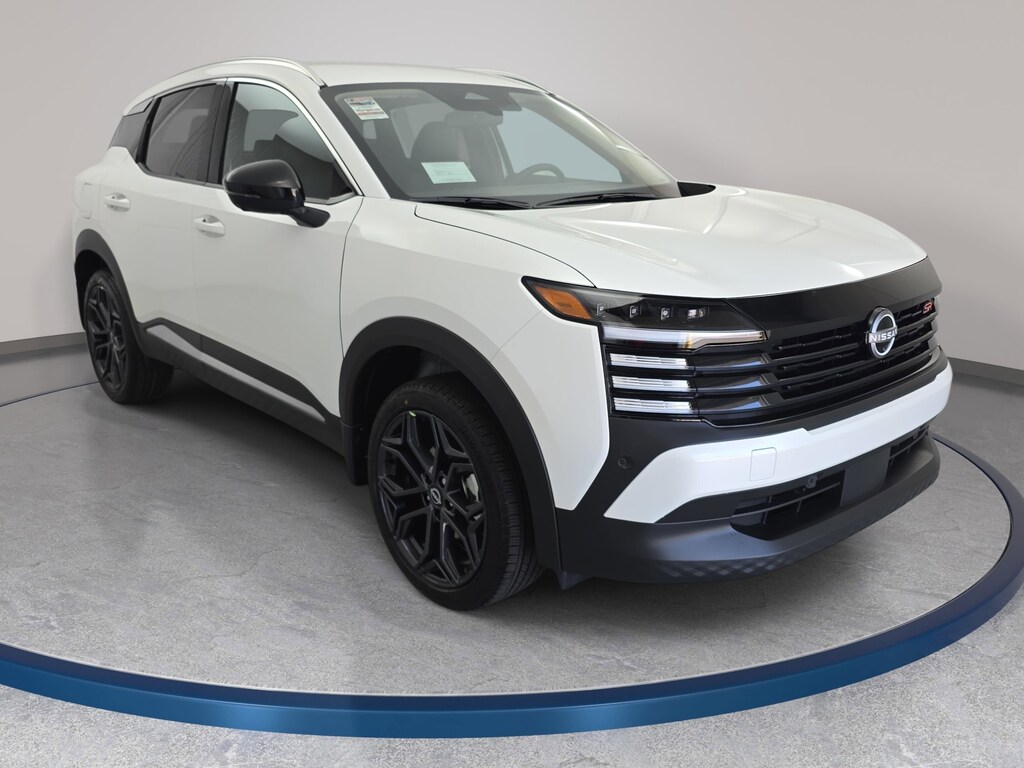 New 2026 Nissan Kicks SR SUV