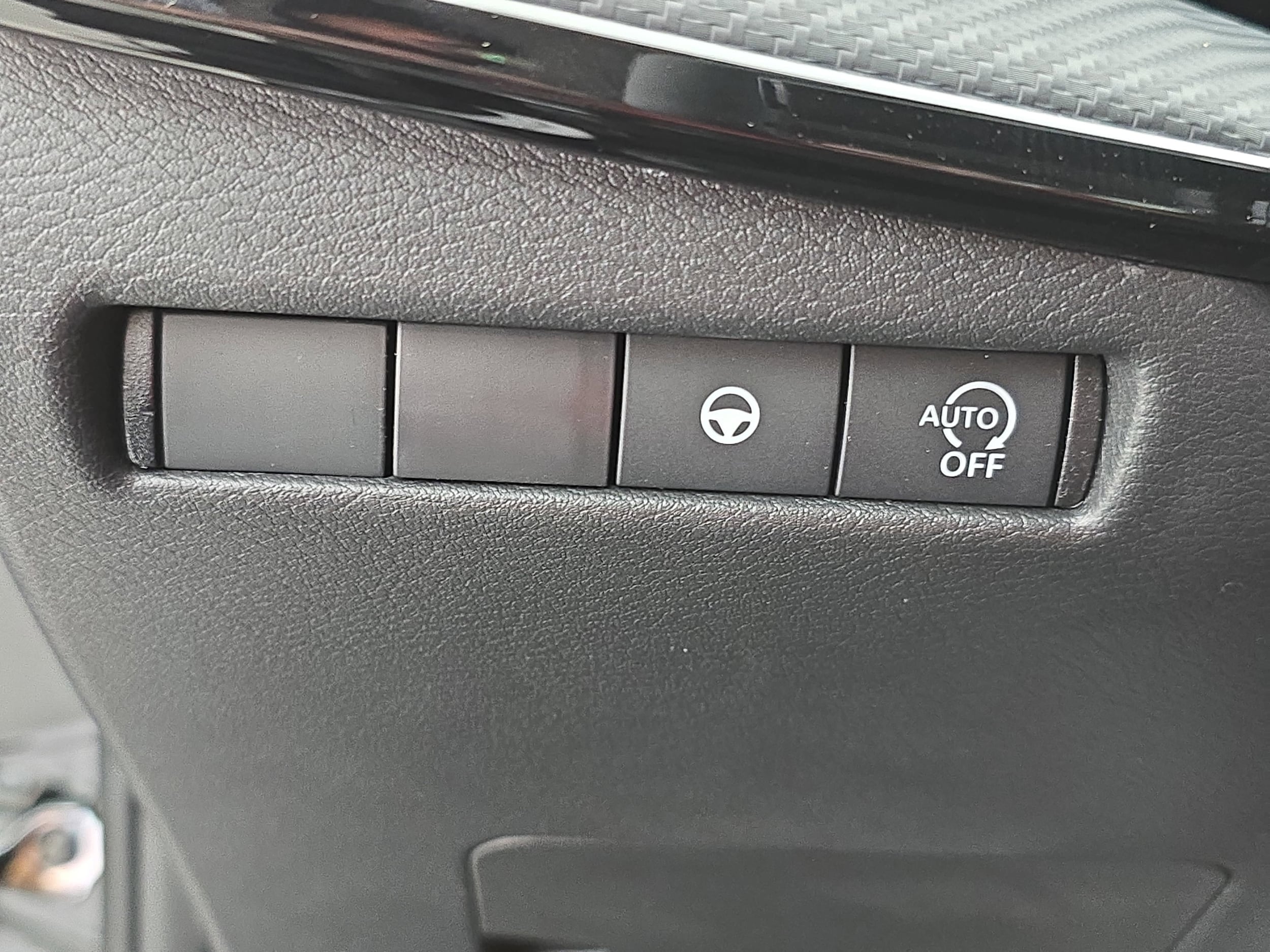 2026 Nissan KICKS SR - Photo 24