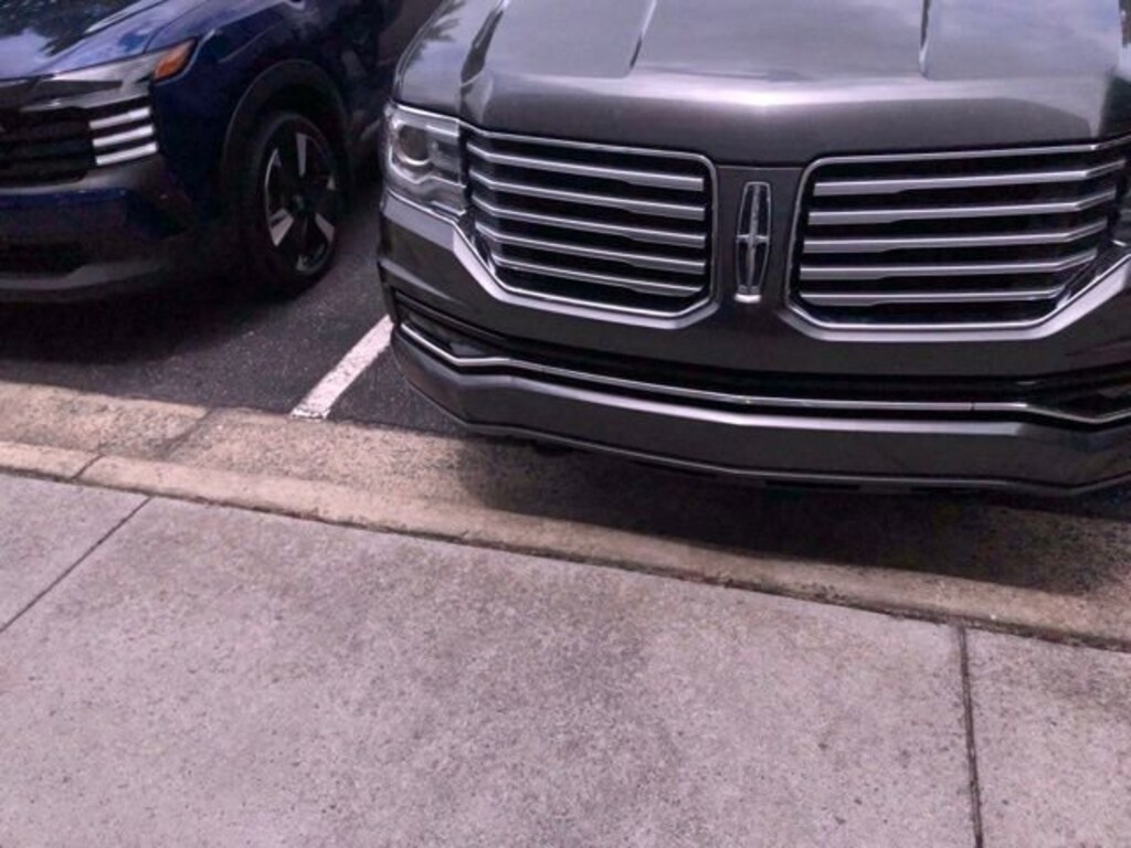 Used 2016 Lincoln Navigator Select SUV