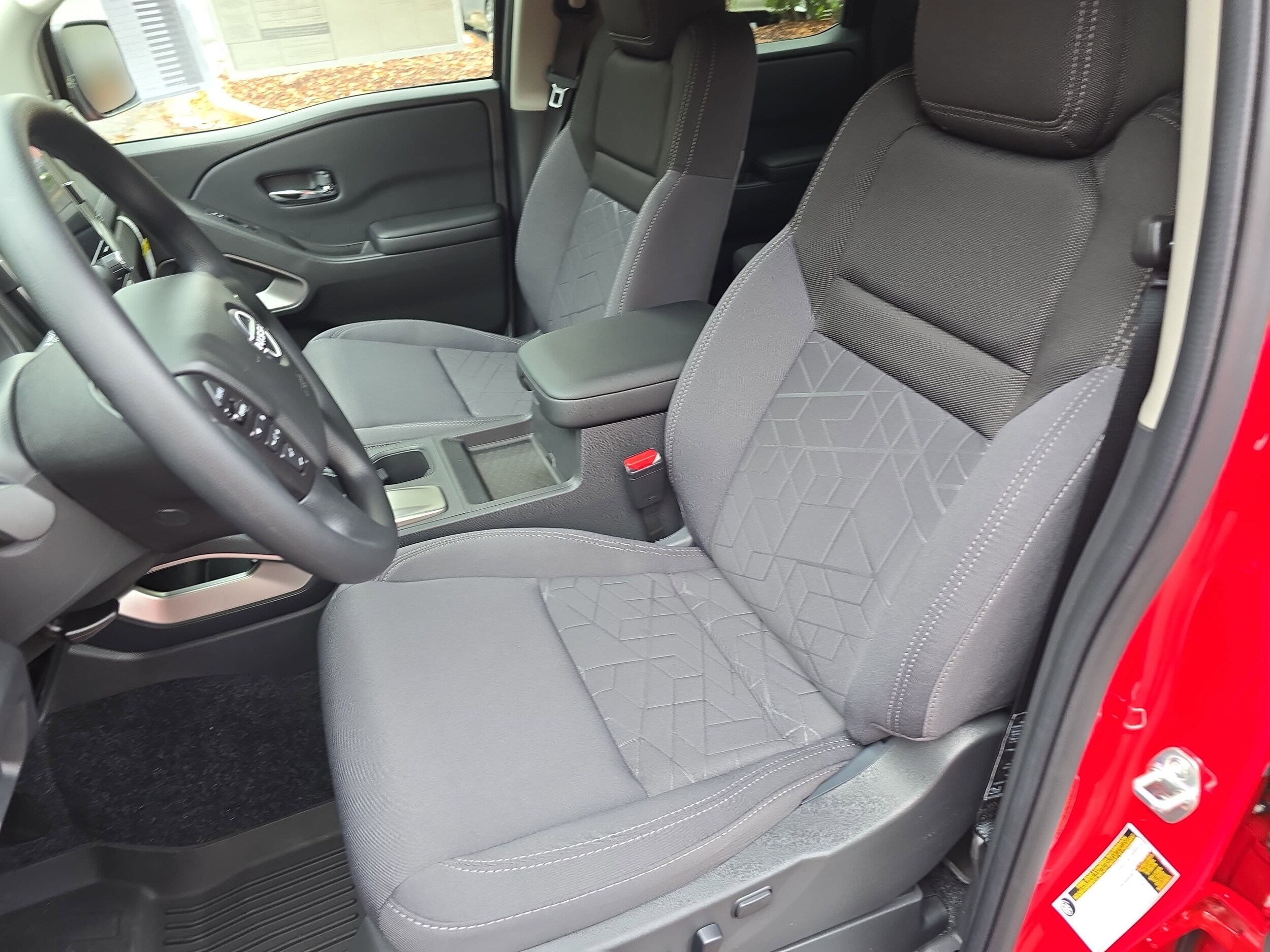2026 Nissan Frontier SV - Photo 14