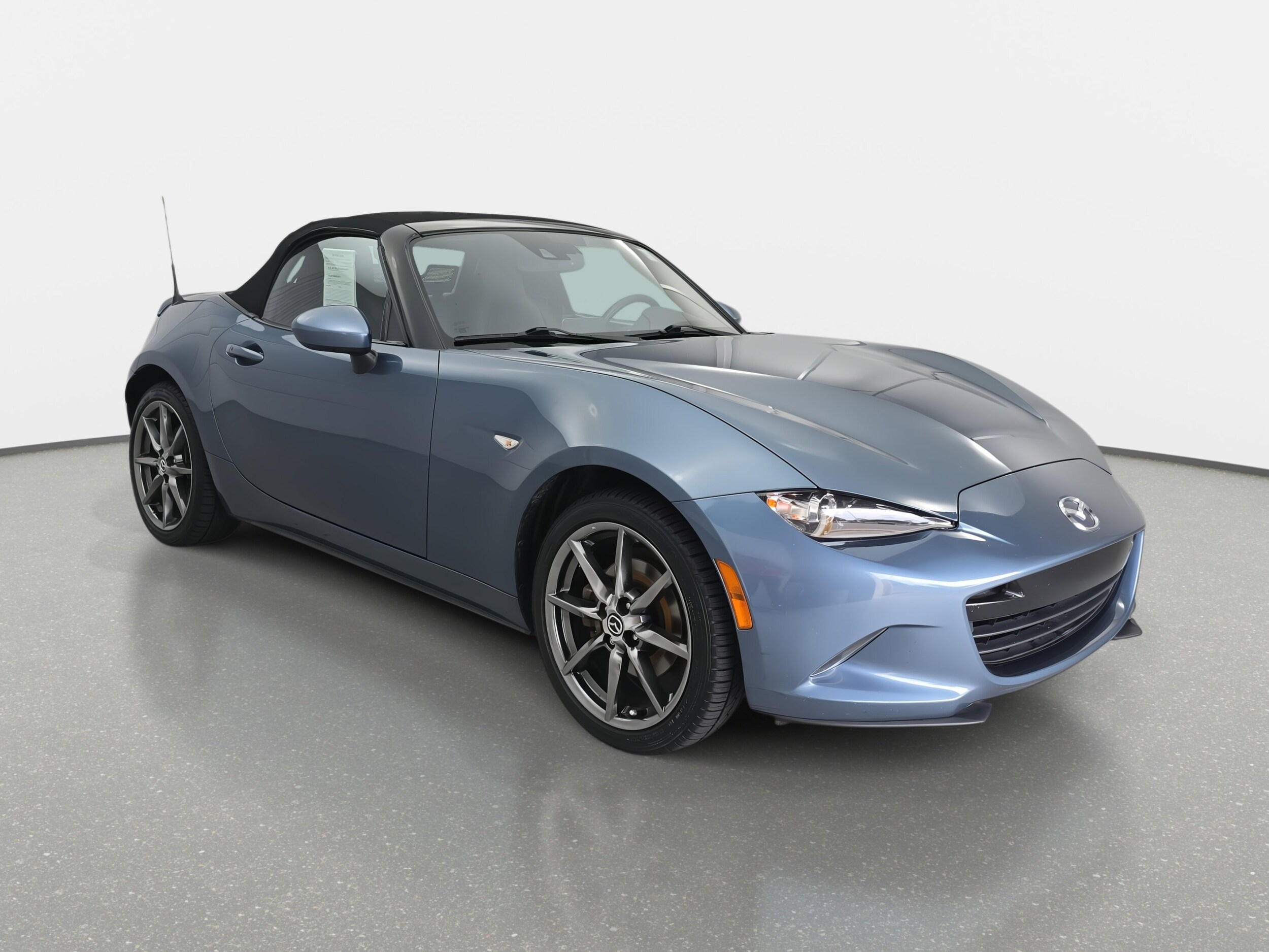 2016 Mazda MX-5 Miata Miata Grand Touring photo 3