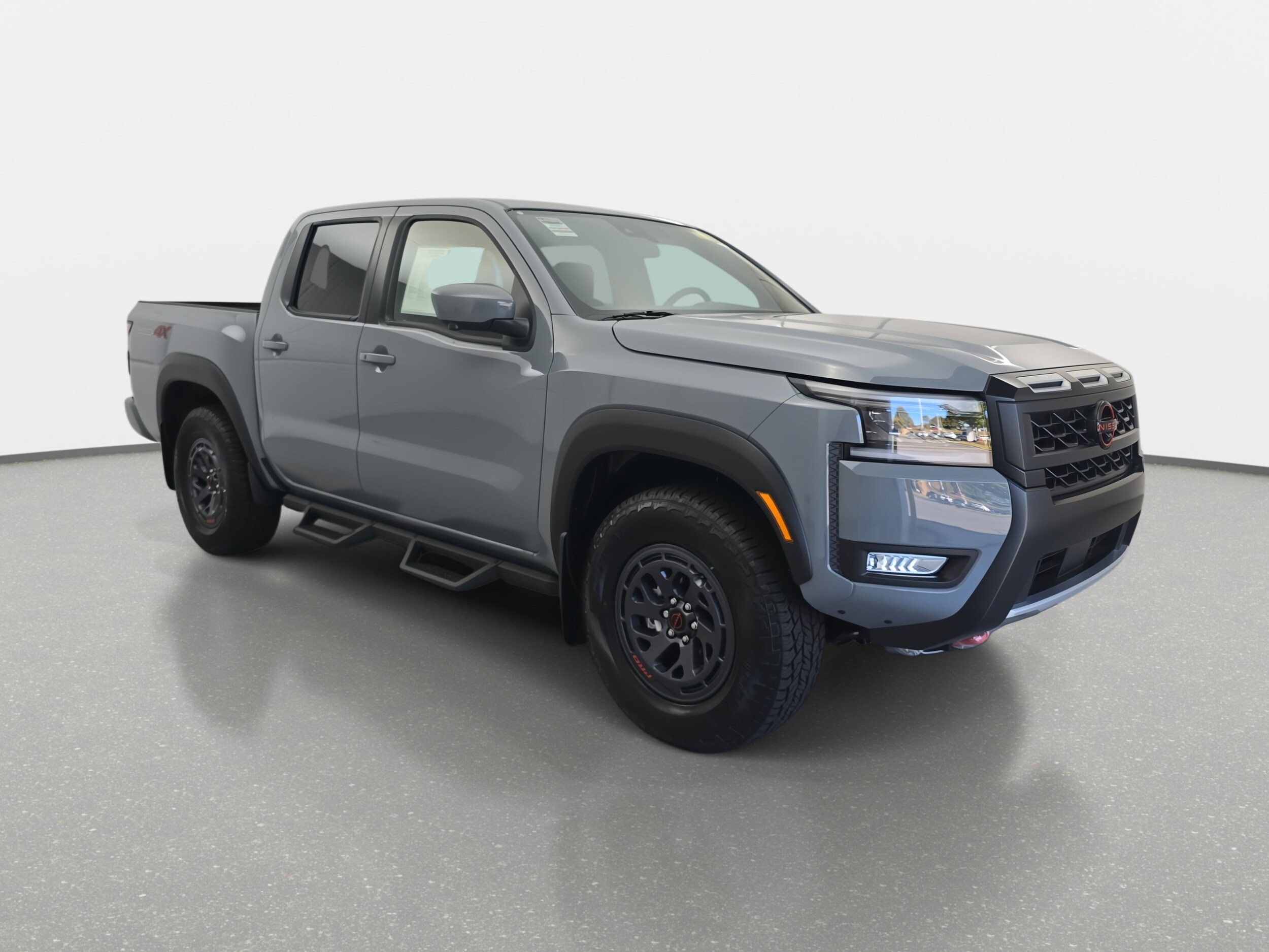 2026 Nissan Frontier PRO-4X photo 3