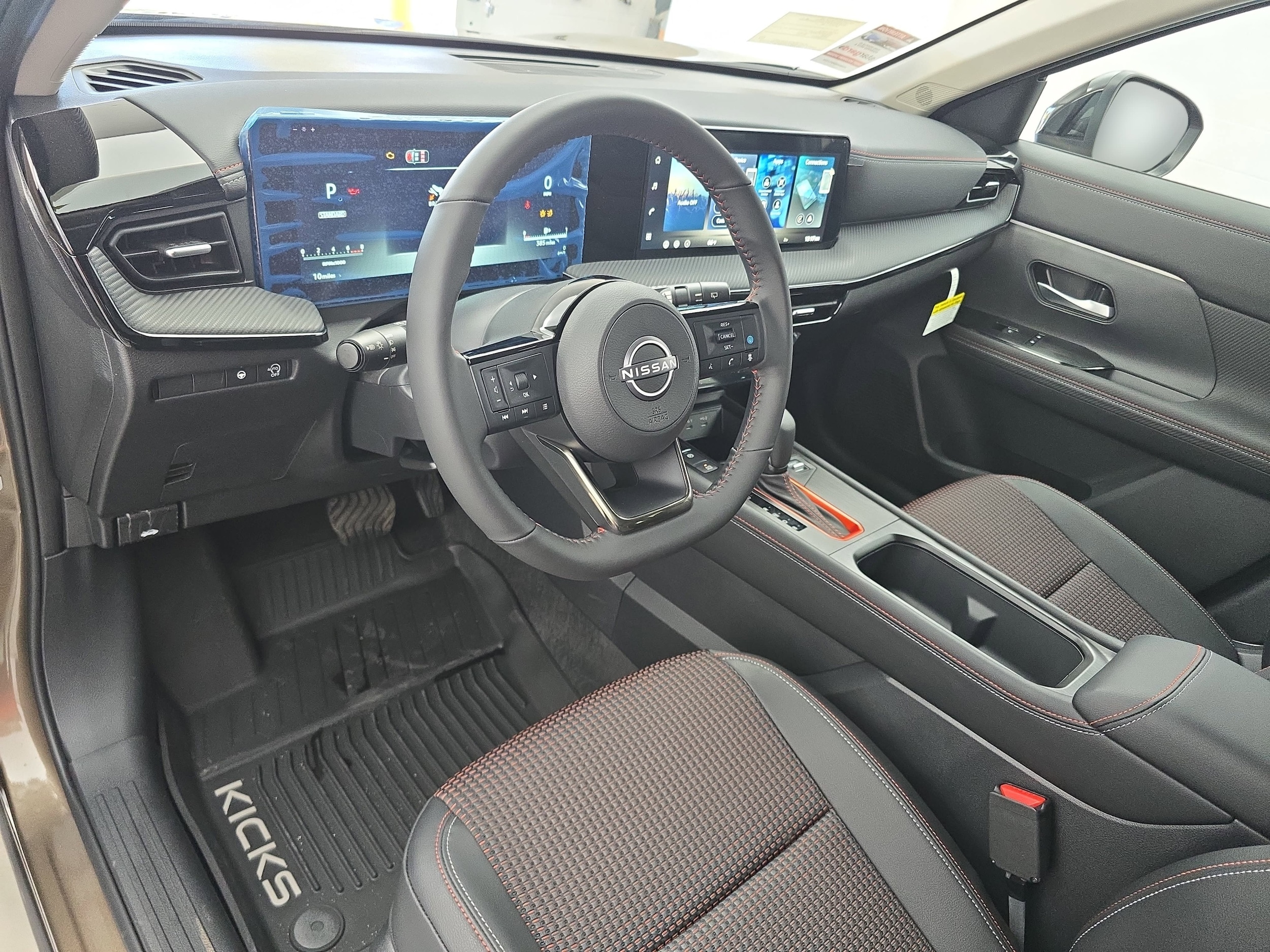 2026 Nissan KICKS SR - Photo 15