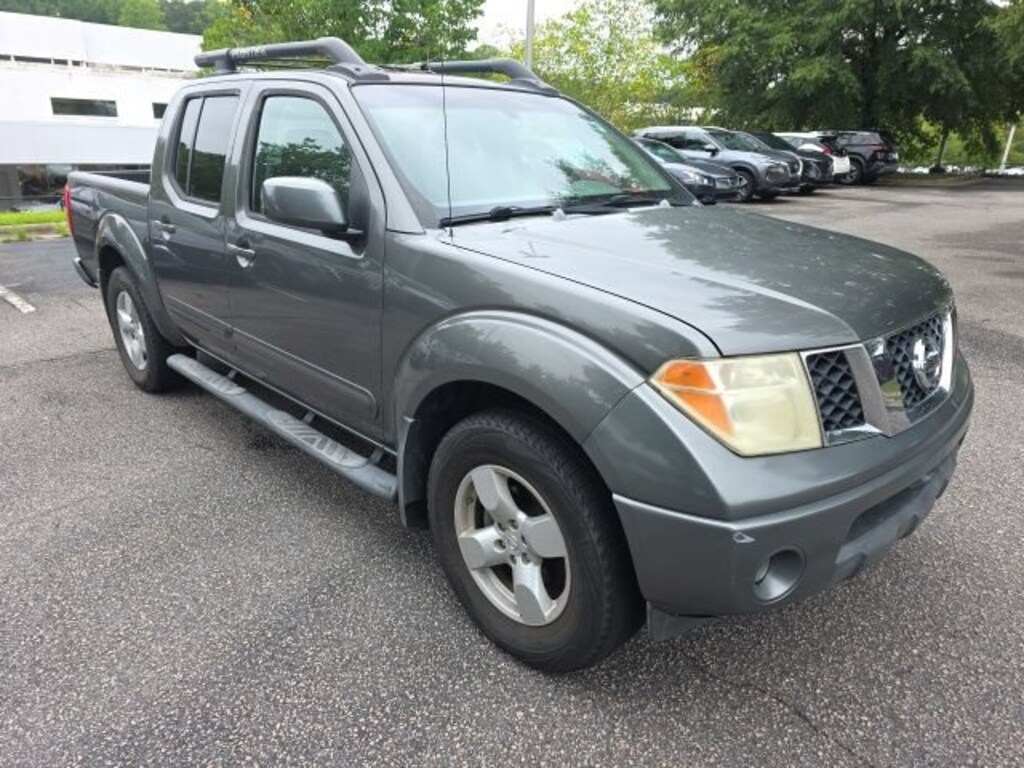 Used 2005 Nissan Frontier LE Truck Crew Cab
