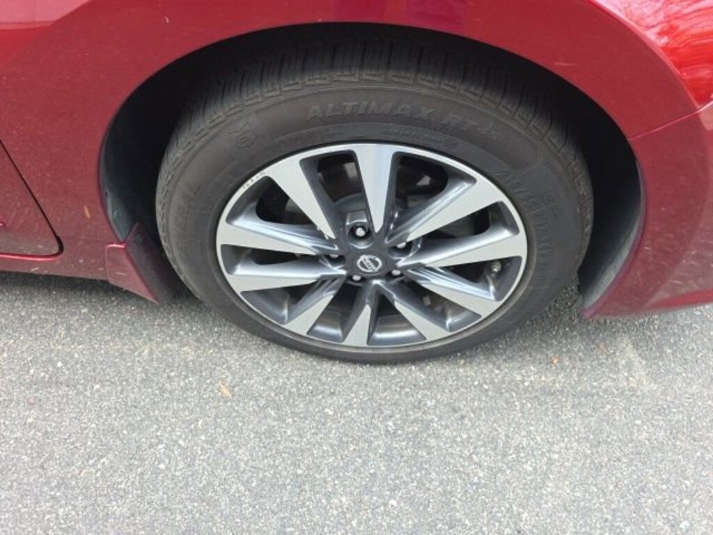 Used 2017 Nissan Altima 2.5 SV Sedan