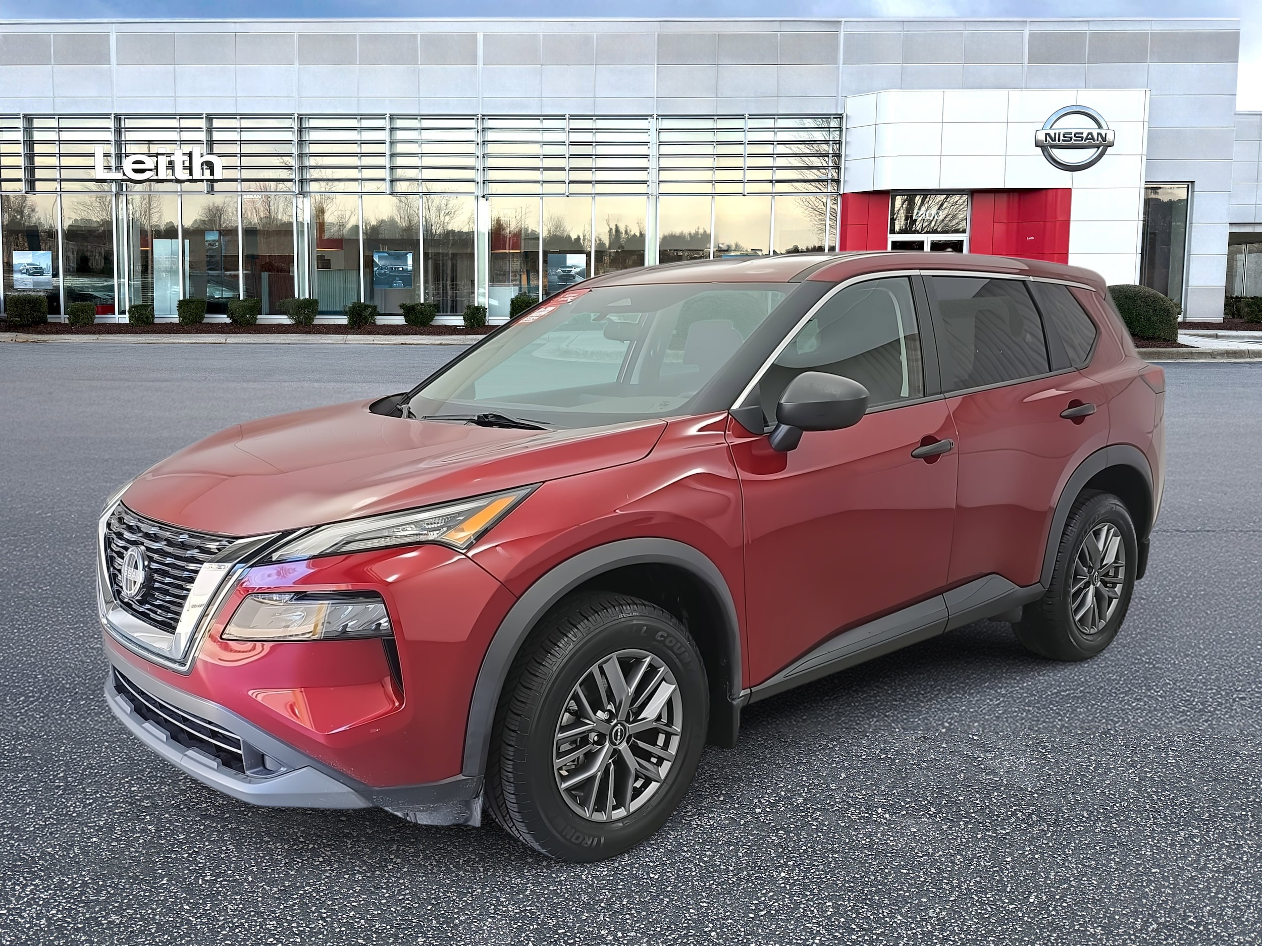 2023 Nissan Rogue S's photo