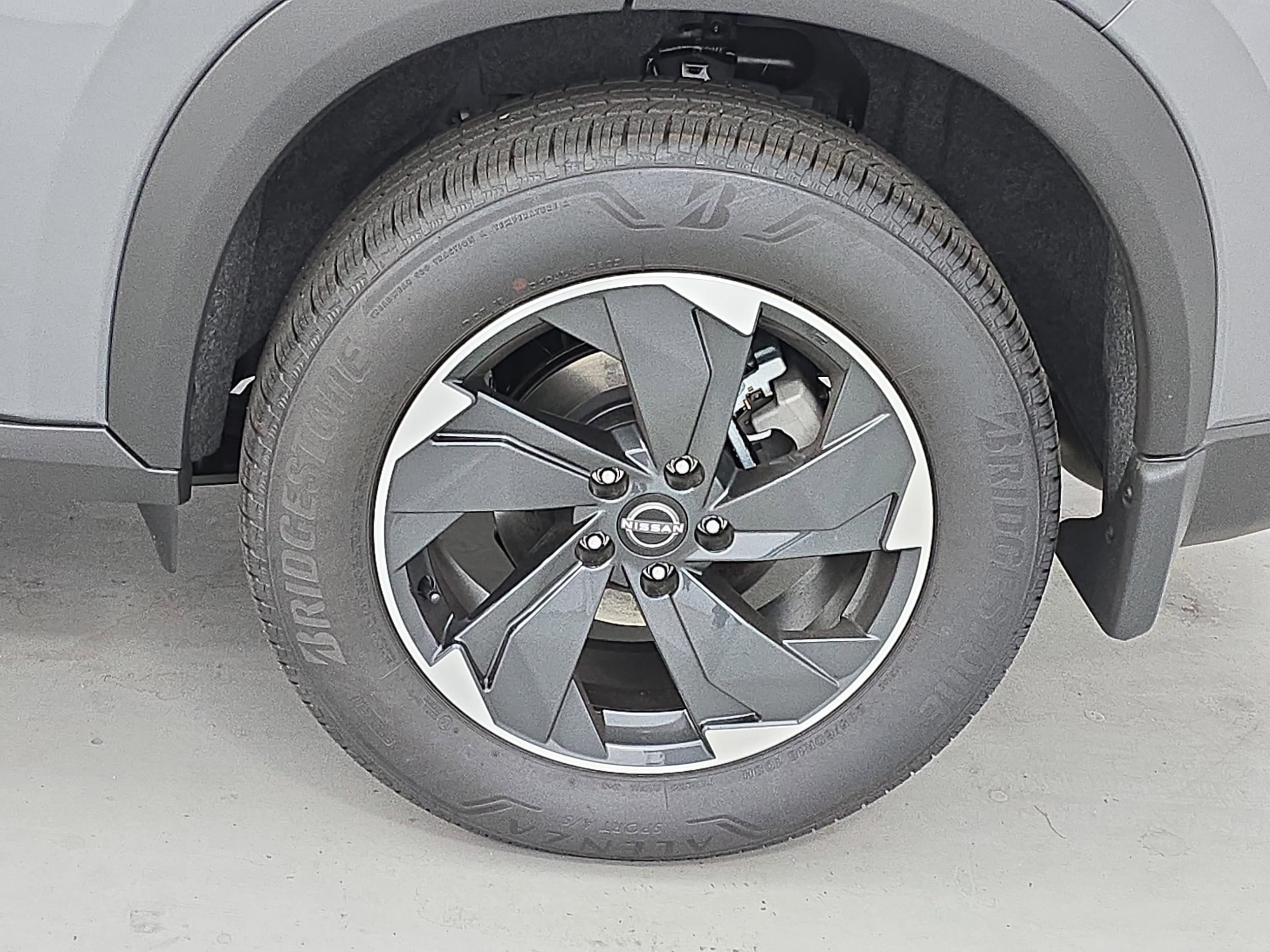 2026 Nissan Rogue SV - Photo 32